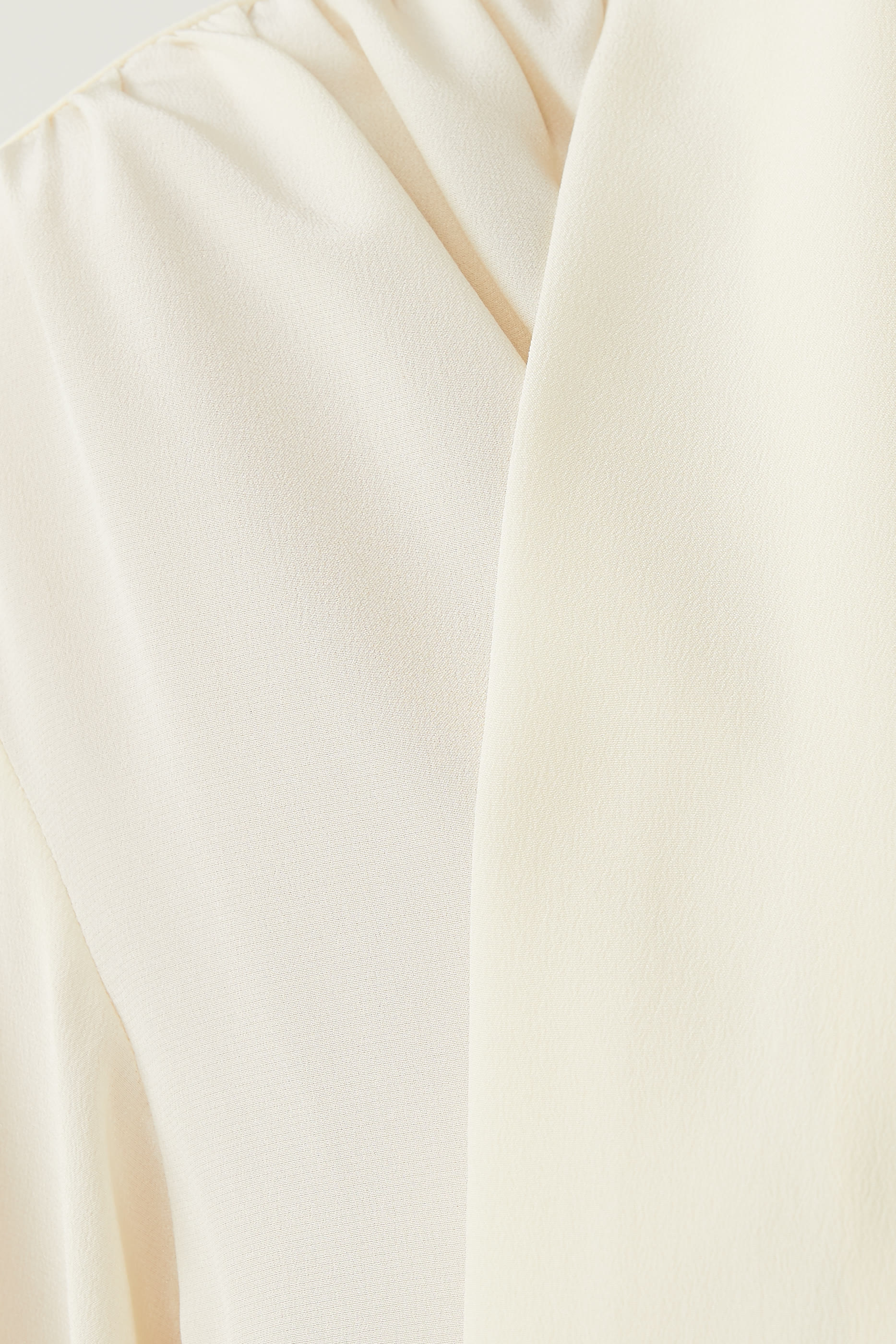 قميص كريب ستان بربطة فيونكة