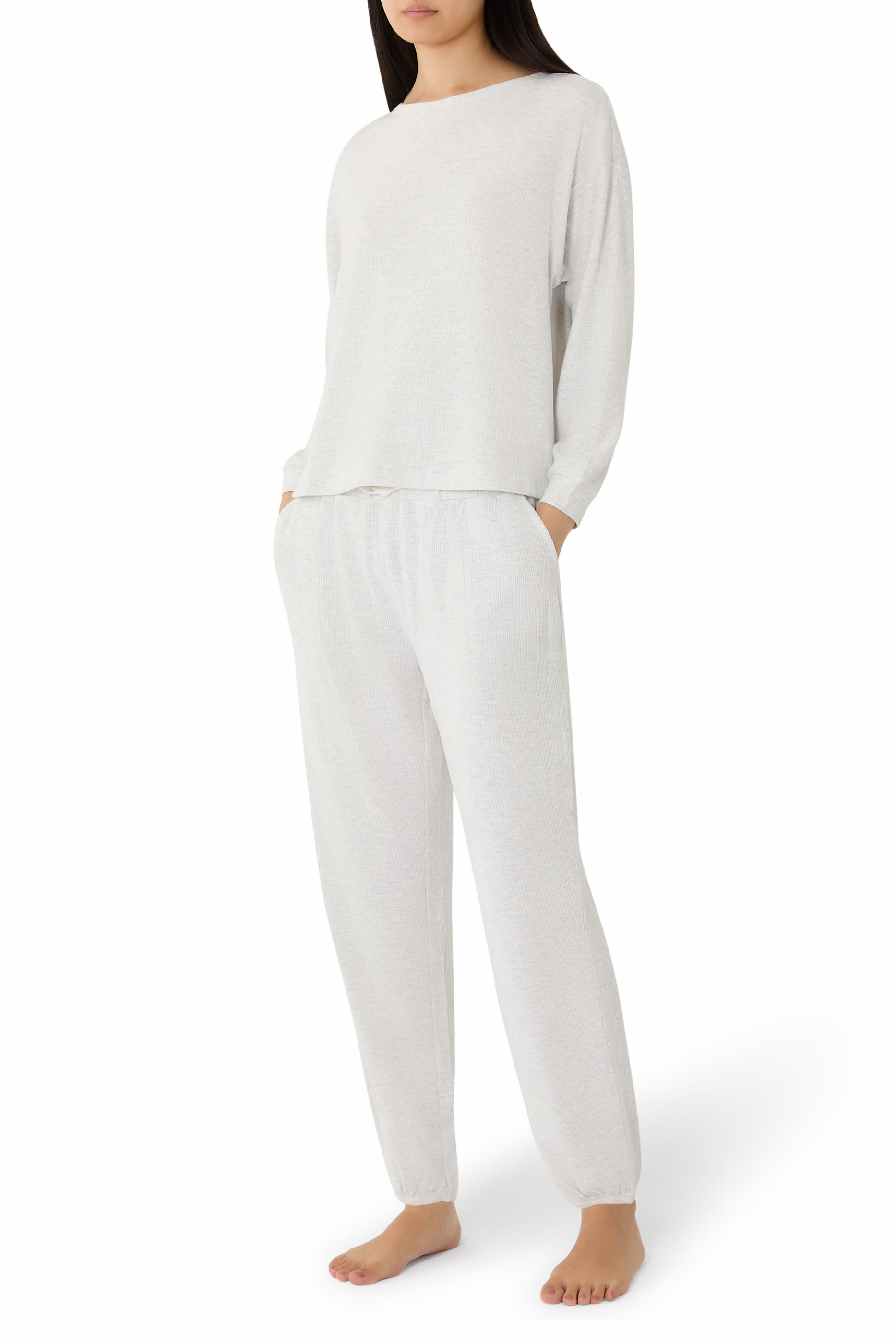 طقم بيجامة للبيت نسيج متشابك