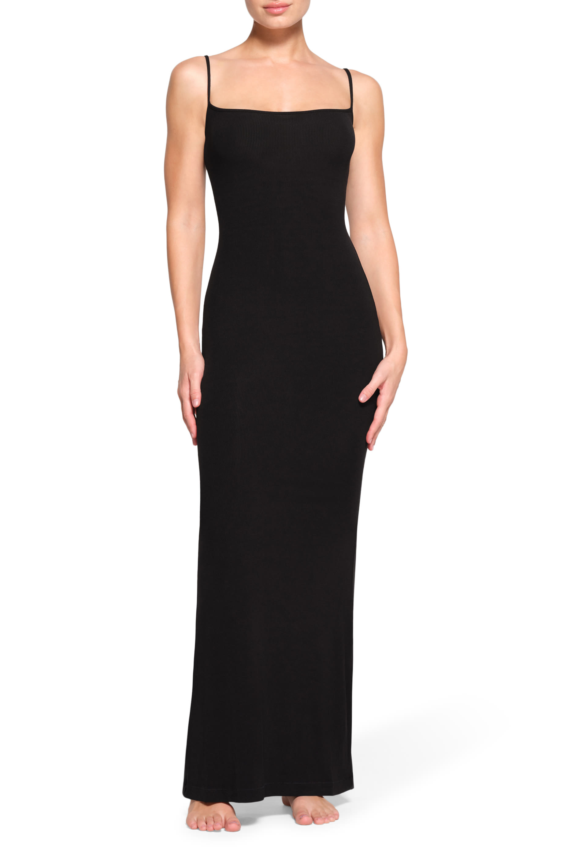 فستان طويل سهل الارتداء لونج ناعم