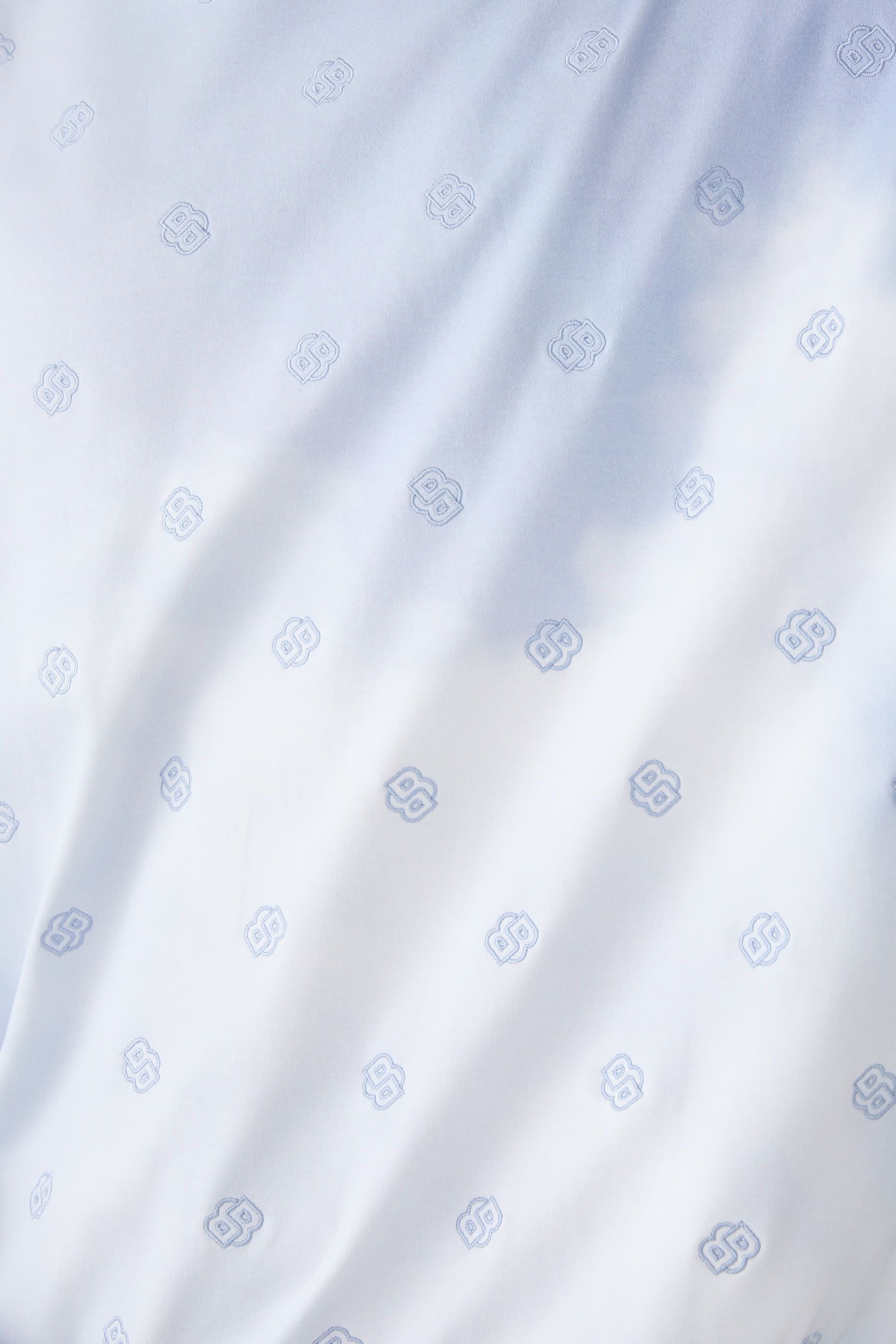 هودي بحرفي شعار الماركة