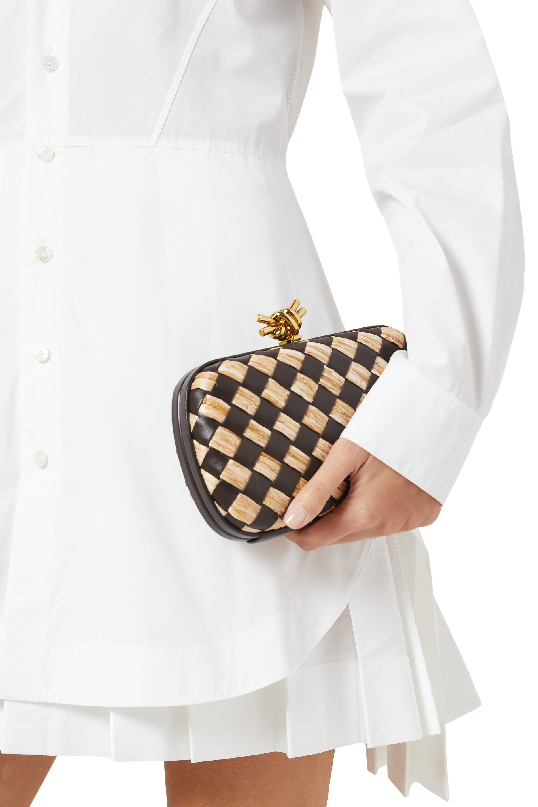 كلاتش بعقدة