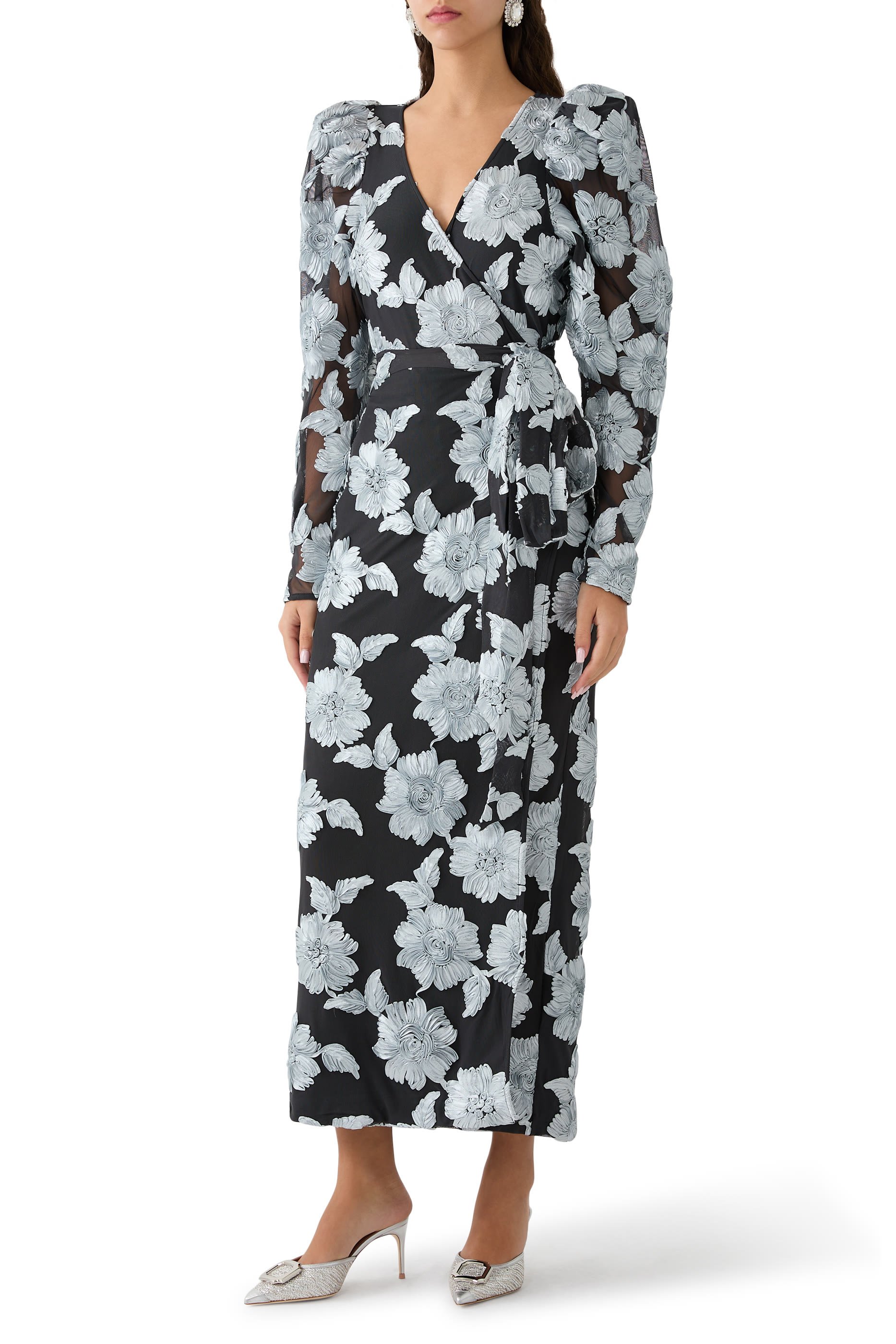 فستان طويل بنقشة زهور قماش شبكي