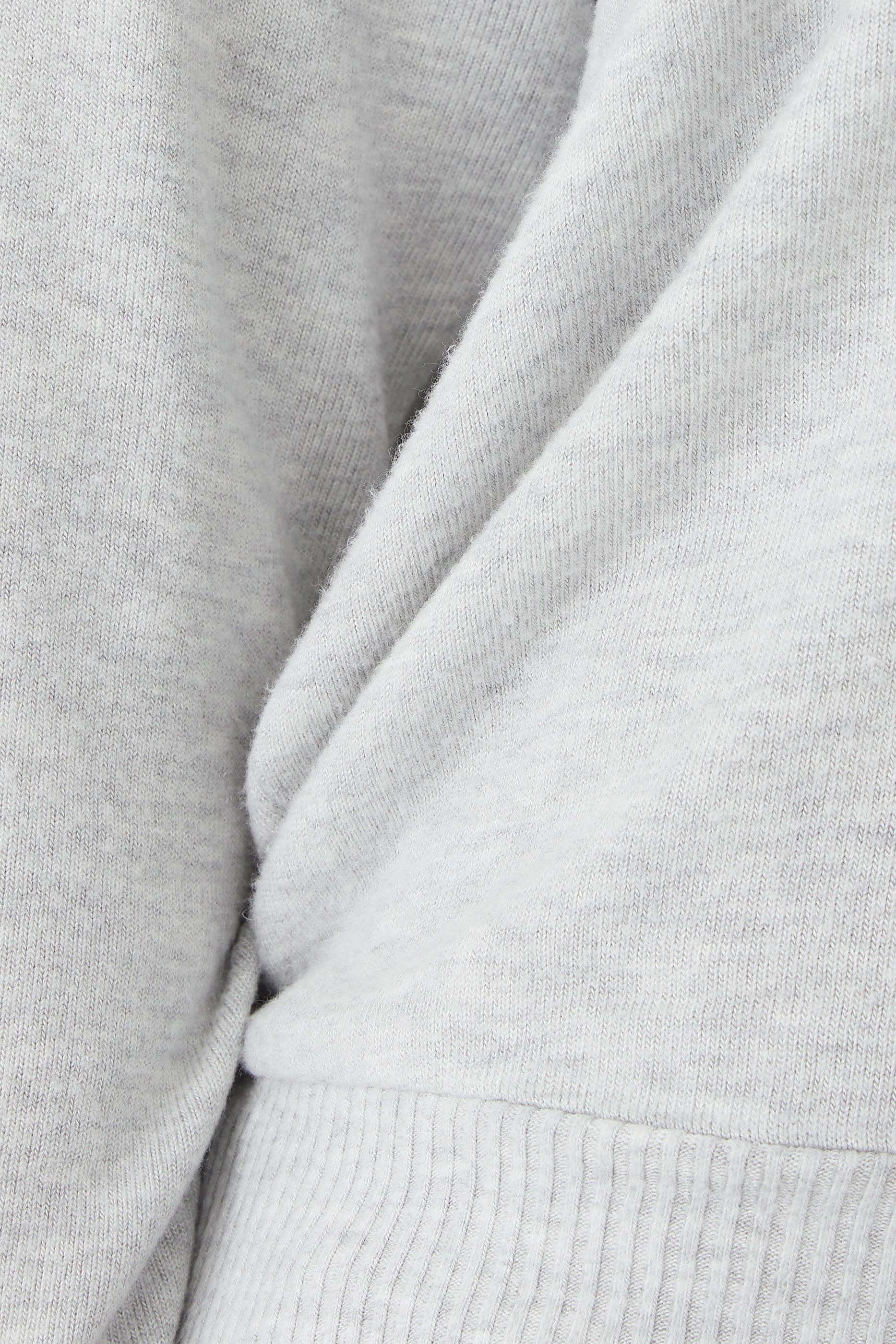 كنزة كوزي تايم بياقة ضيقة