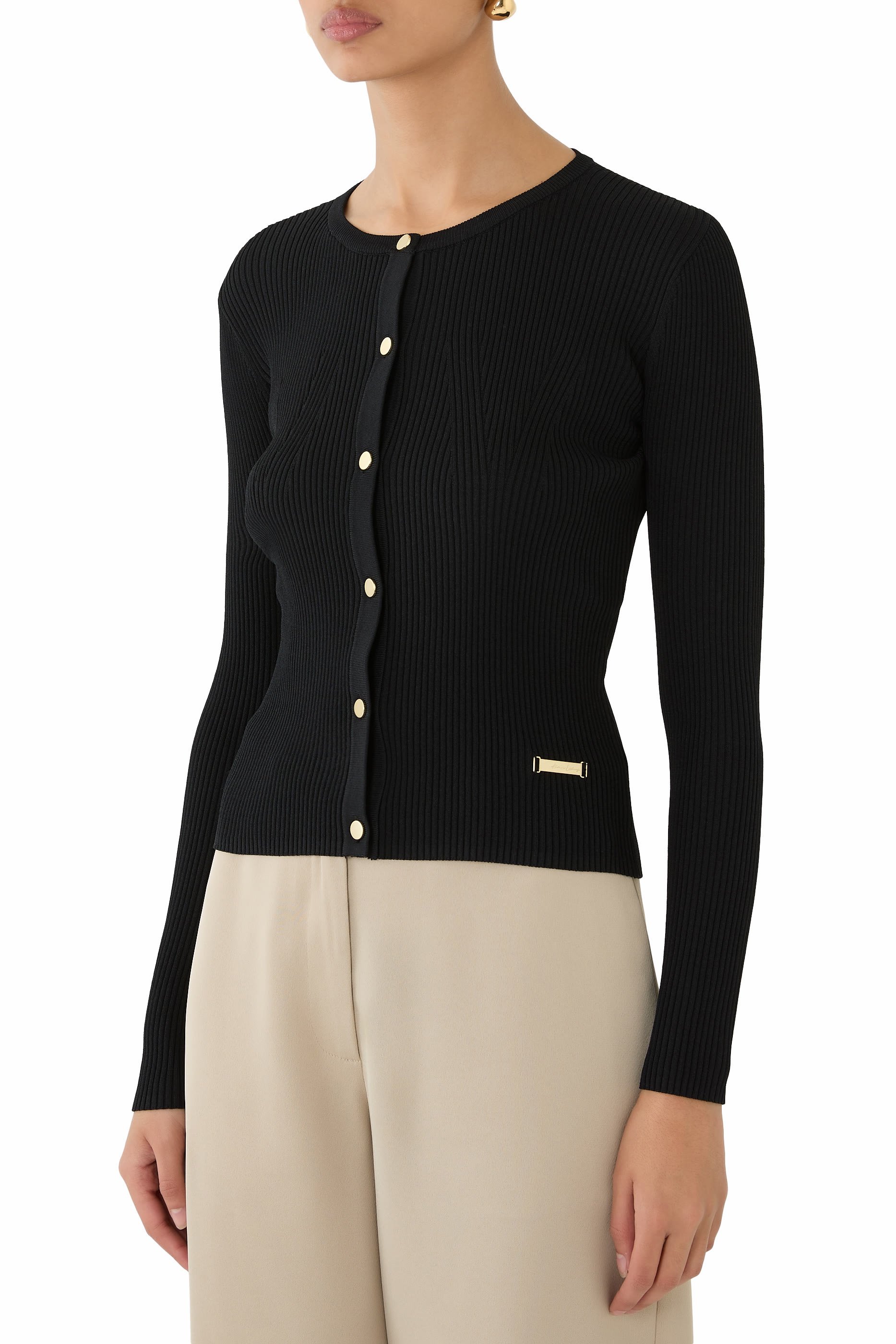 كارديجان بشعار الماركة