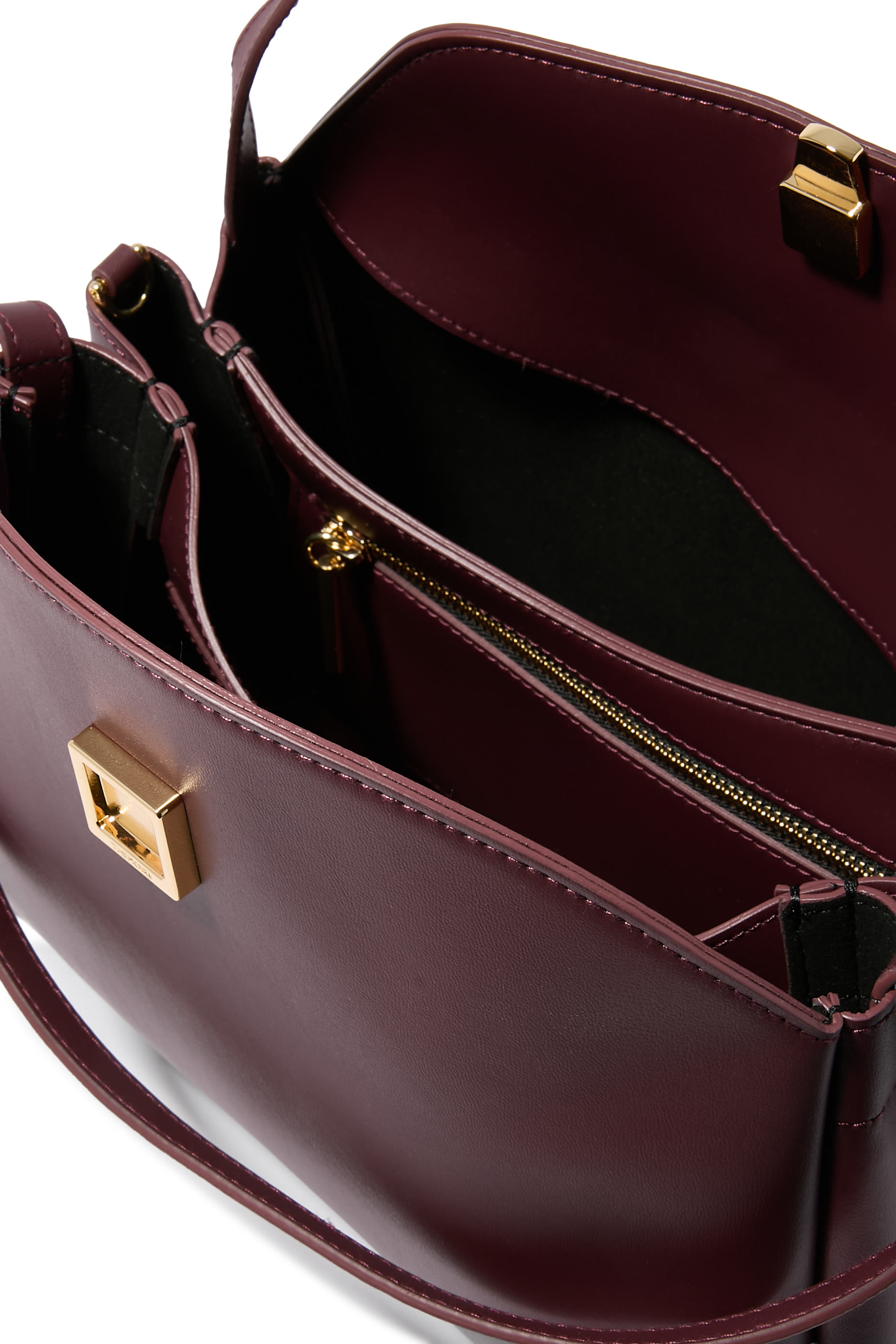 حقيبة يودورا