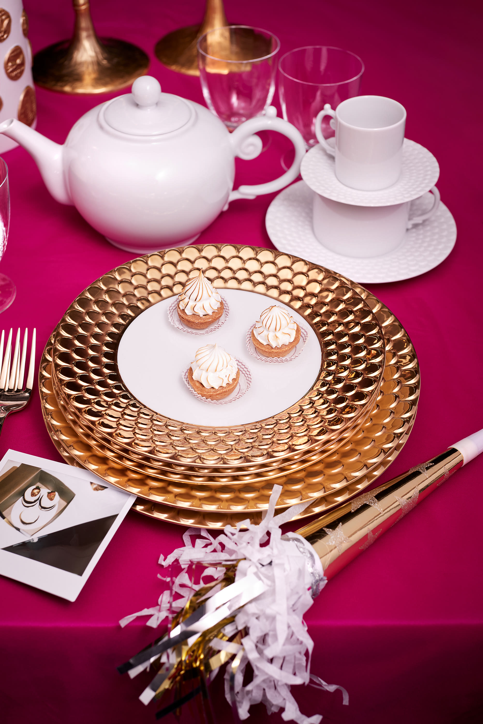 طبق تقديم  إيجيان