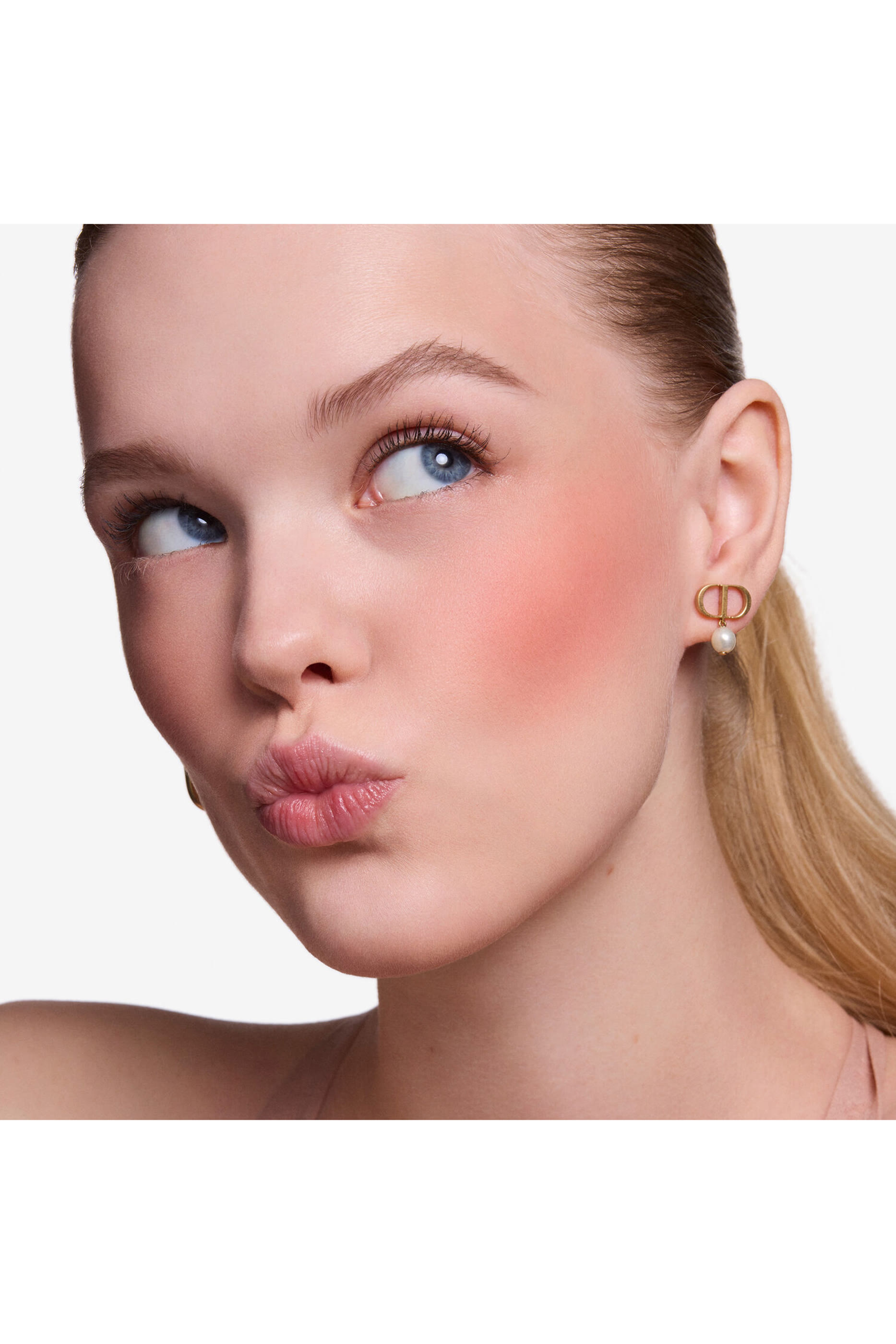 أحمر خدود فوريفر بلاش سوفت فيلتر