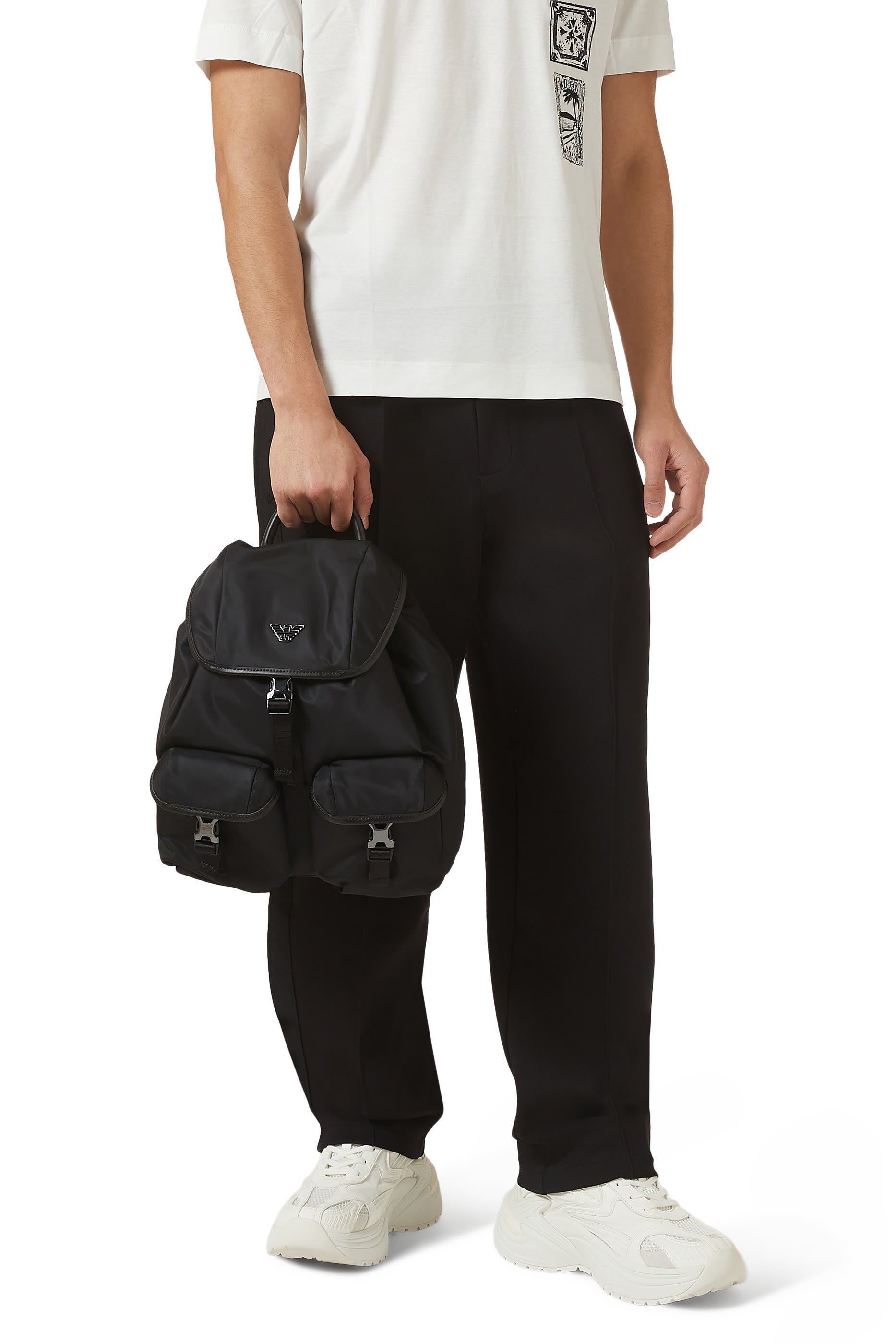 حقيبة ظهر بشعار النسر