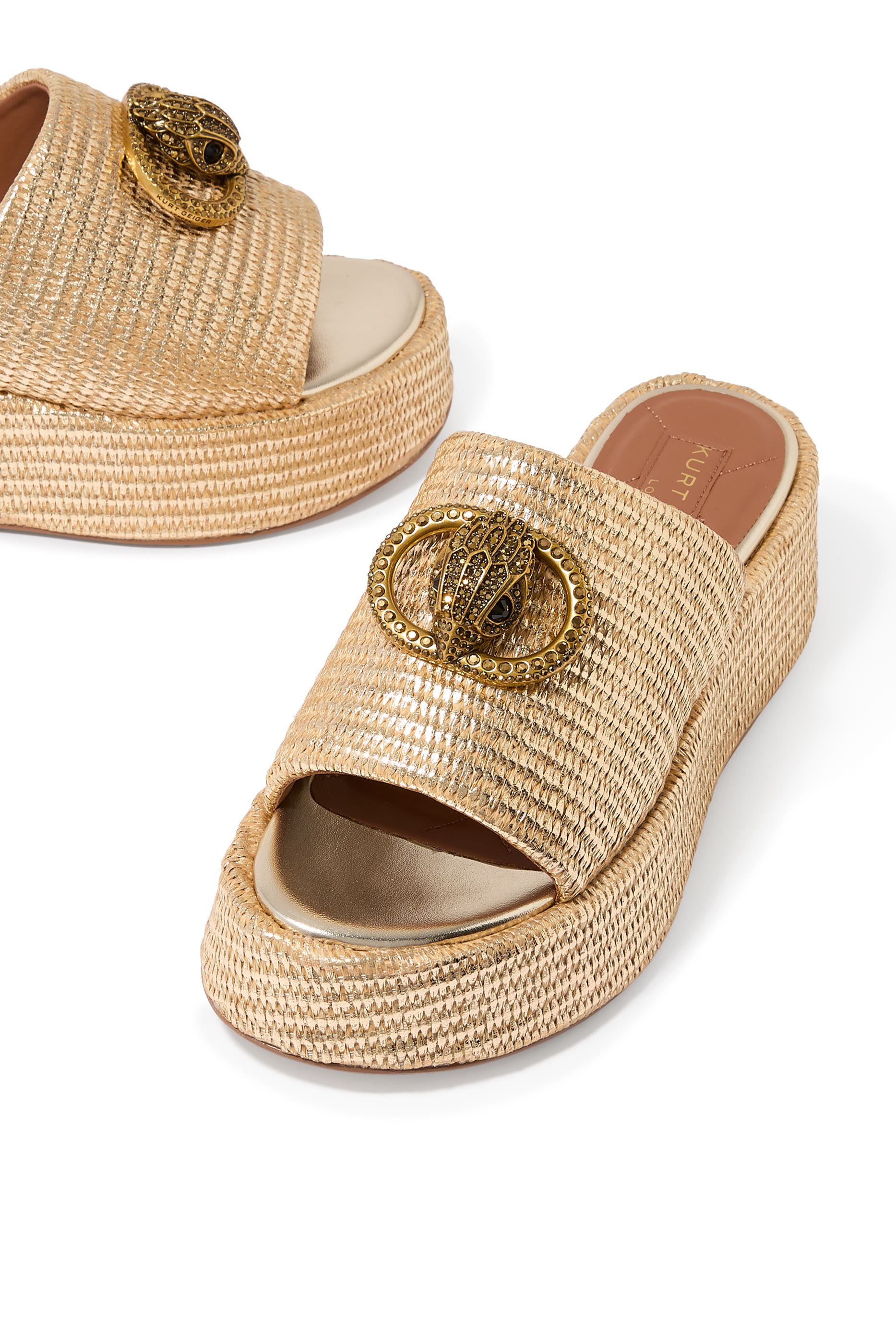 صندل تشيلسيا 60 مفتوح من الخلف بنعل عريض