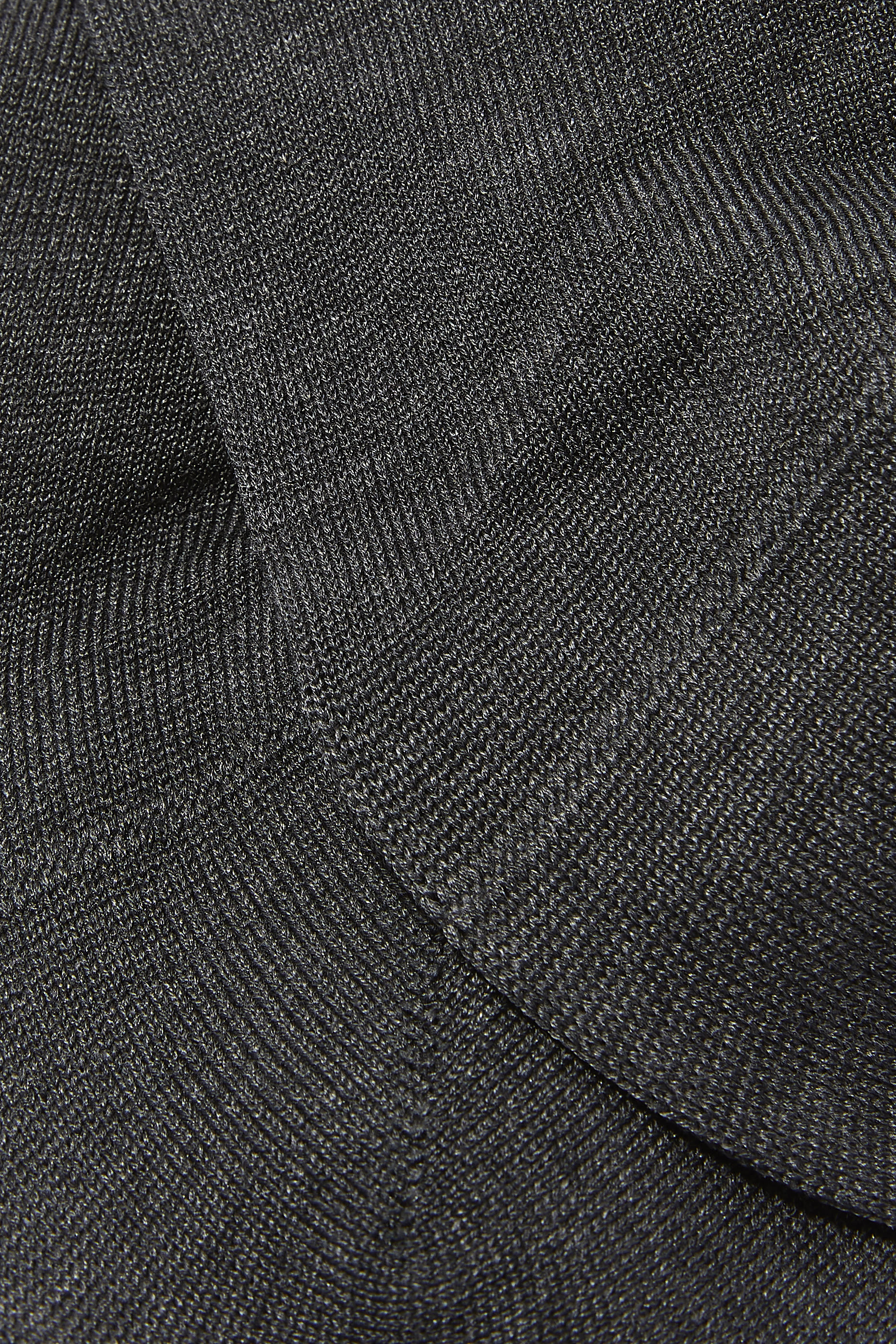 جوارب تياغو بطول الكاحل