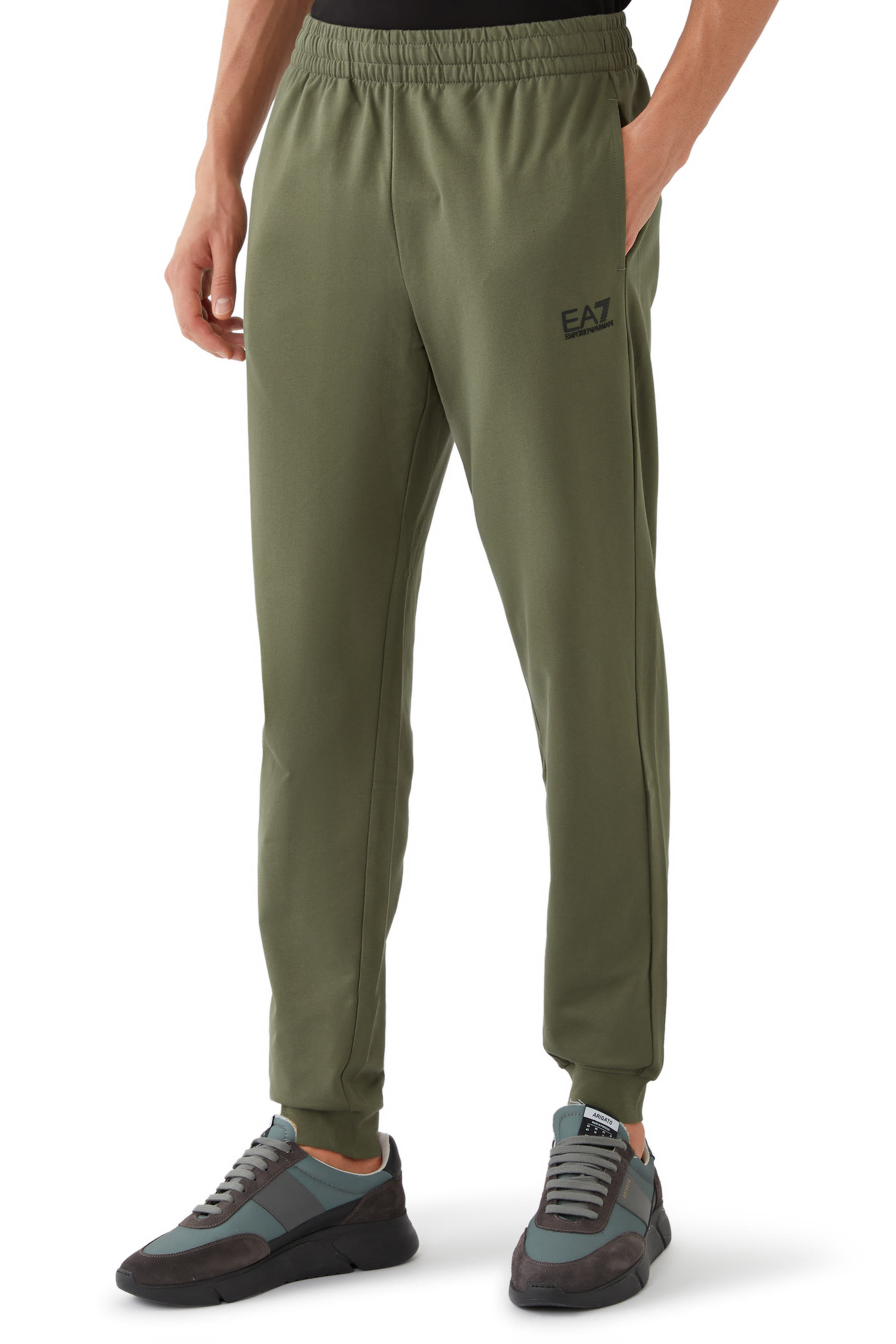 بنطال رياضي بشعار الماركة قطن