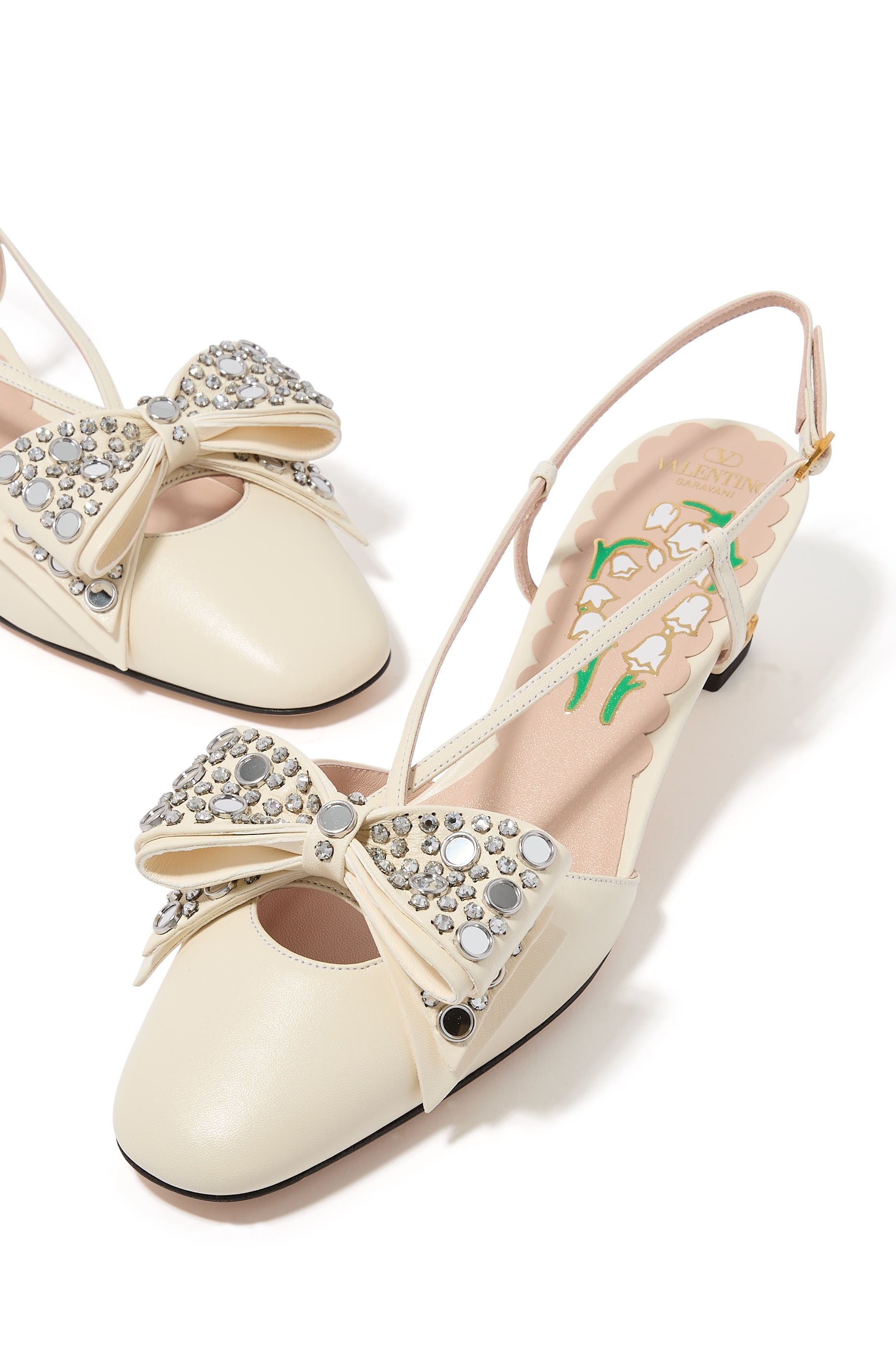 حذاء كلاسيك 45 بسير خلفي وفيونكة