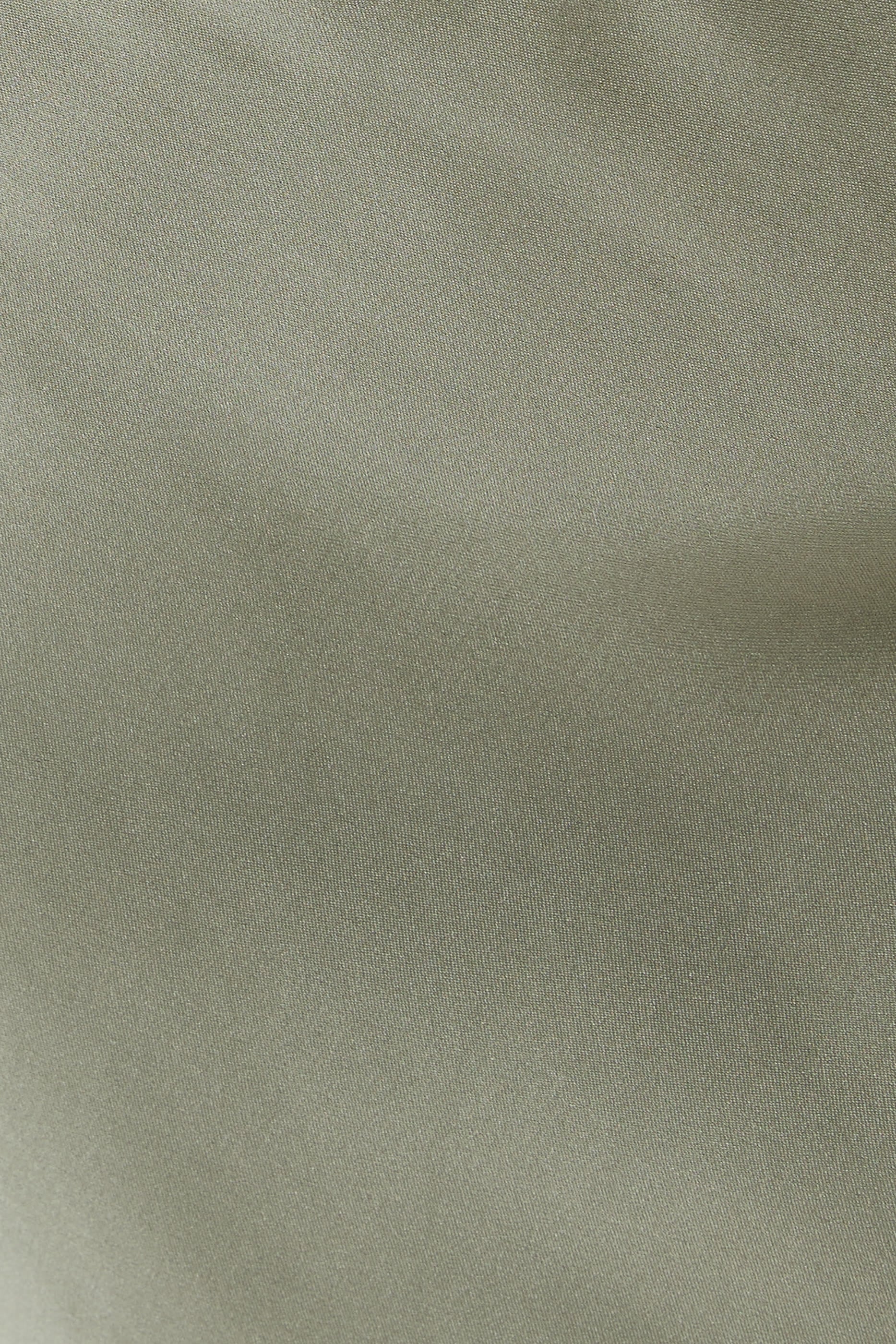 تنورة كريسلي