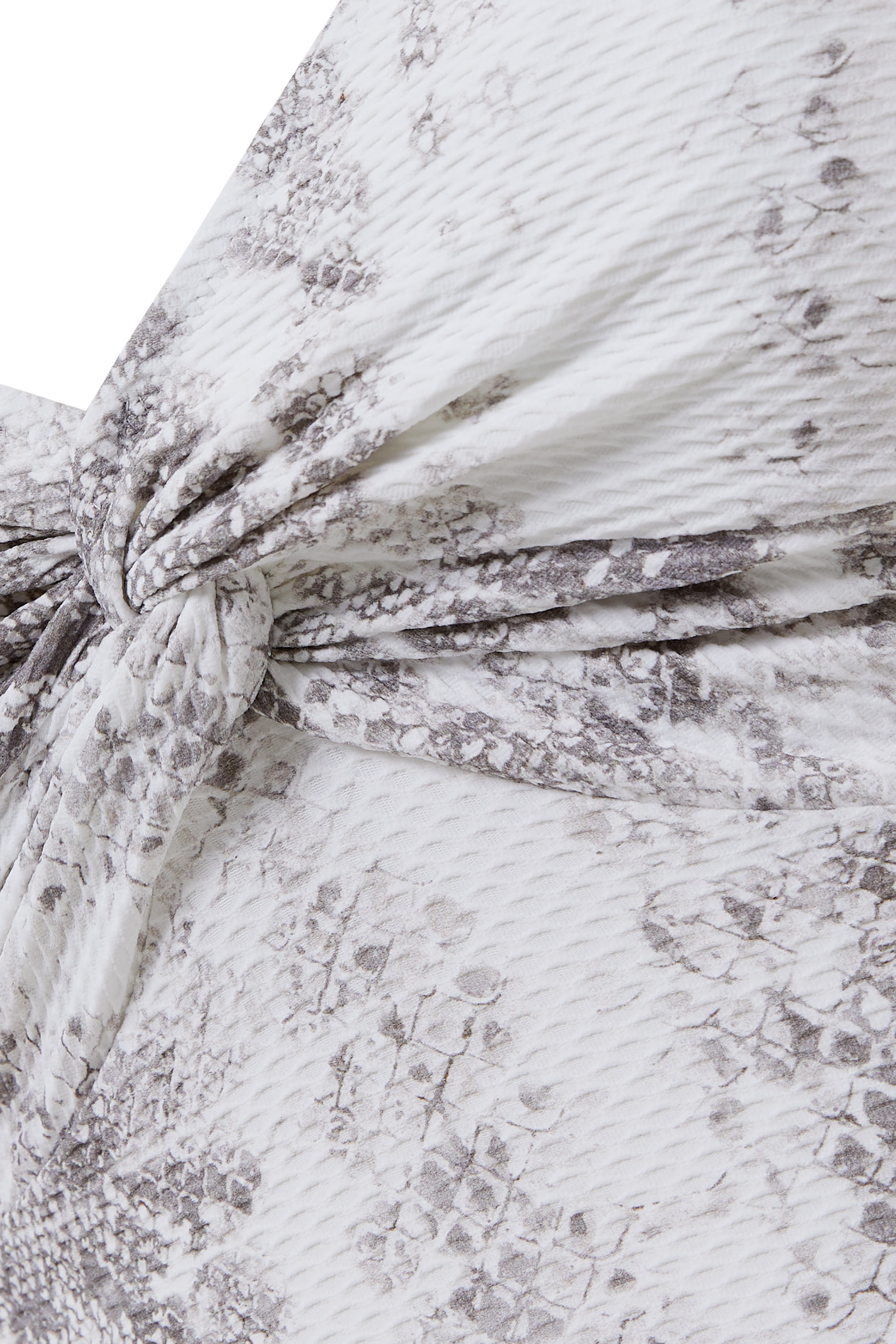 لباس سباحة قطعة واحدة بنقشة جلد الأفعى