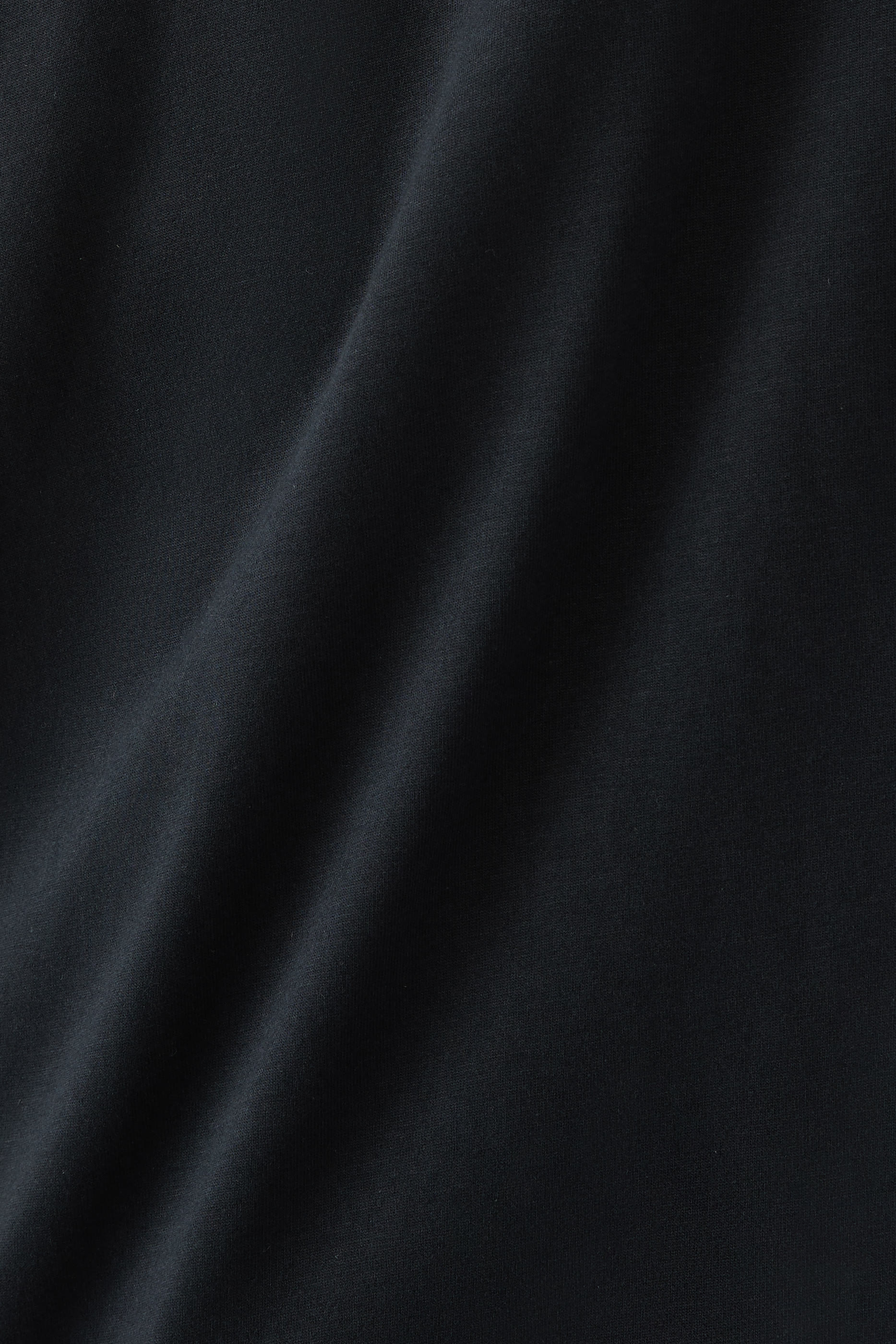 تيشيرت بياقة ضيقة جيرسيه فاخر ثقيل