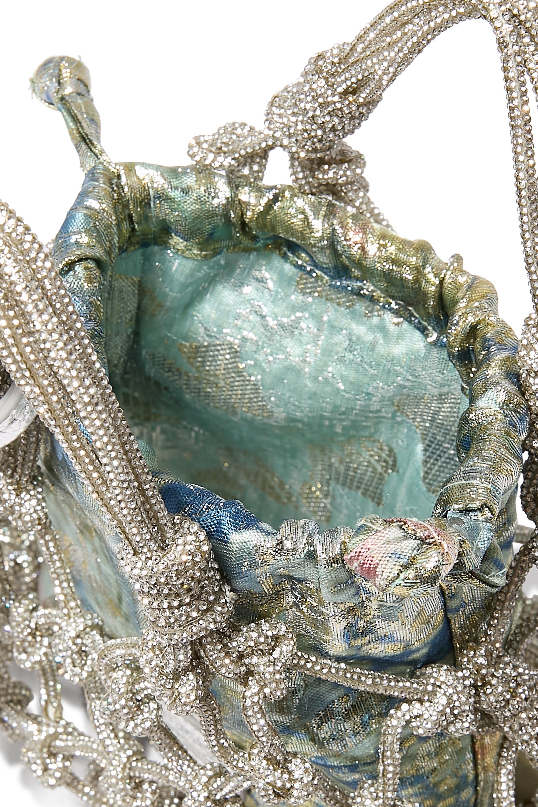 حقيبة صغيرة بكريستال ومكرمية