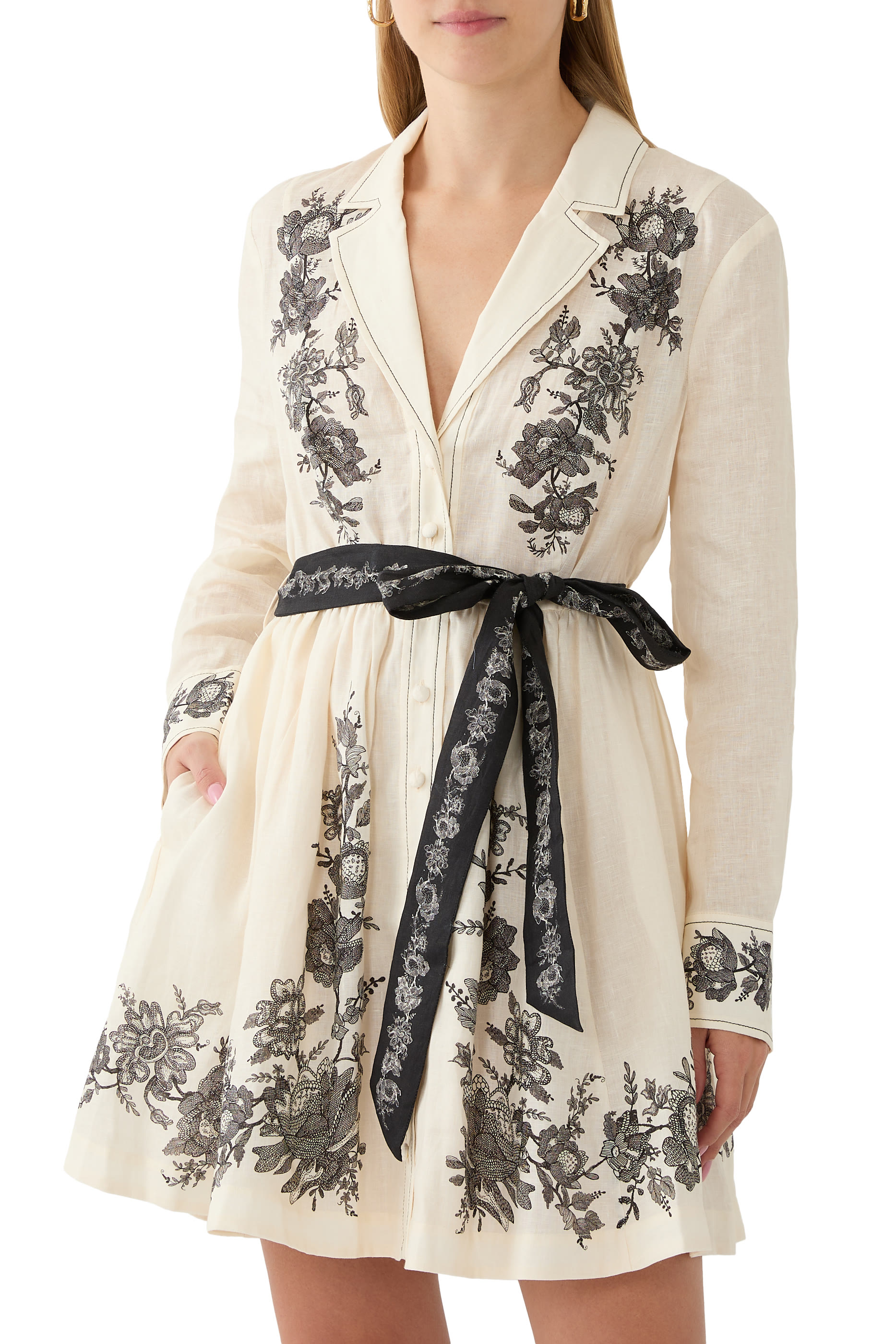 فستان بنمط قميص قصير