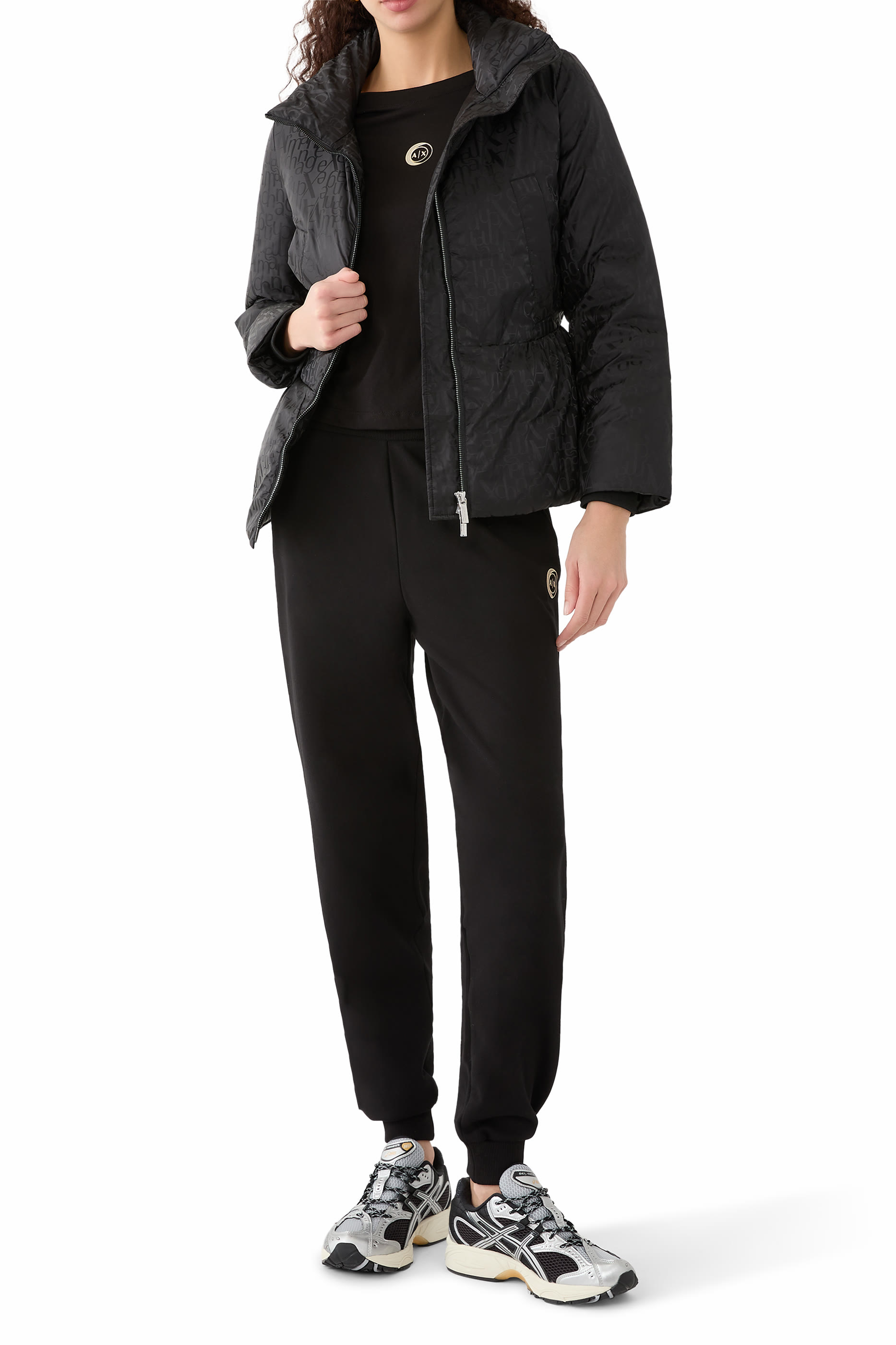 جاكيت بشعار الماركة نايلون جاكار