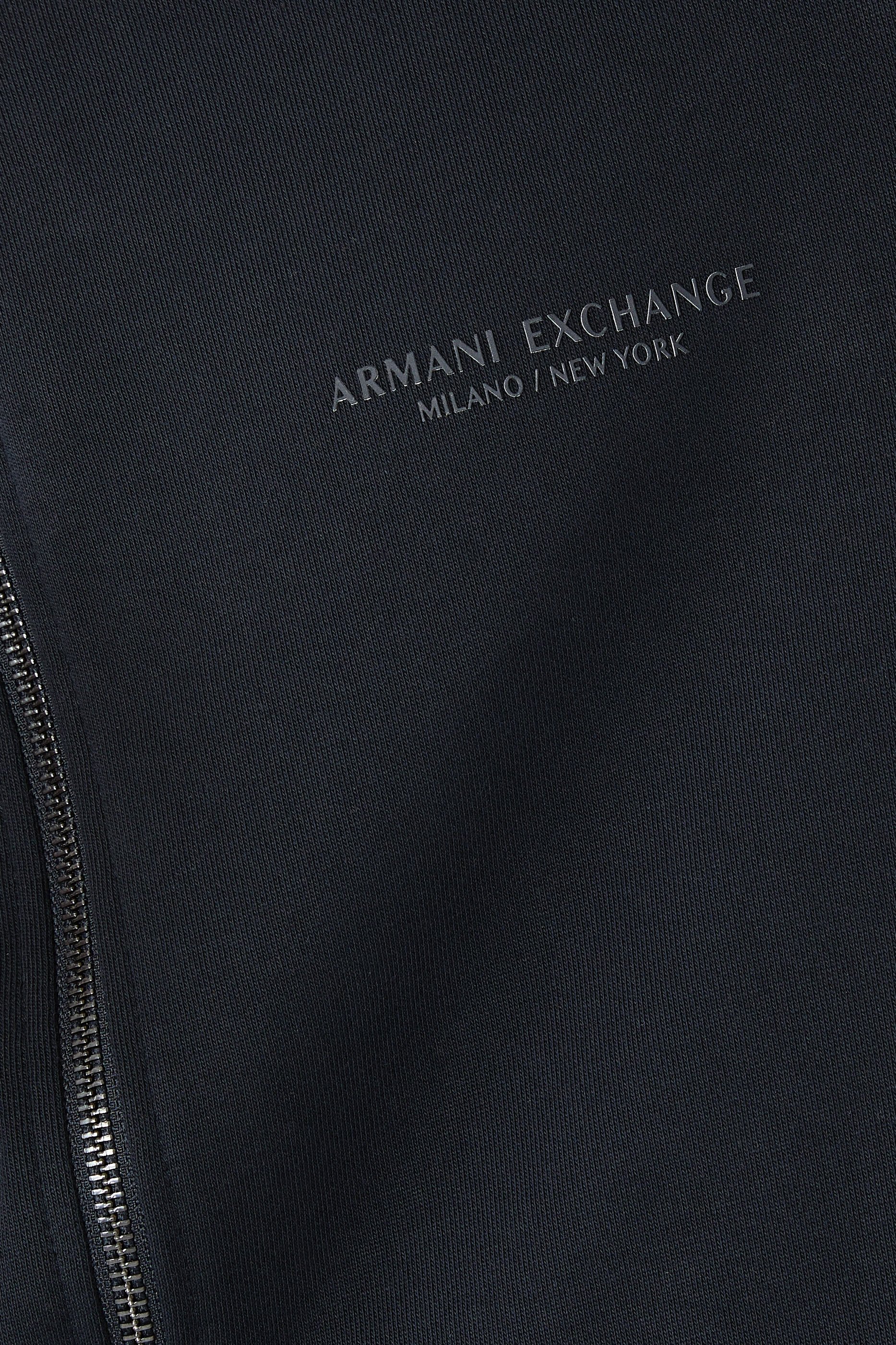 هودي أساسي بسحاب