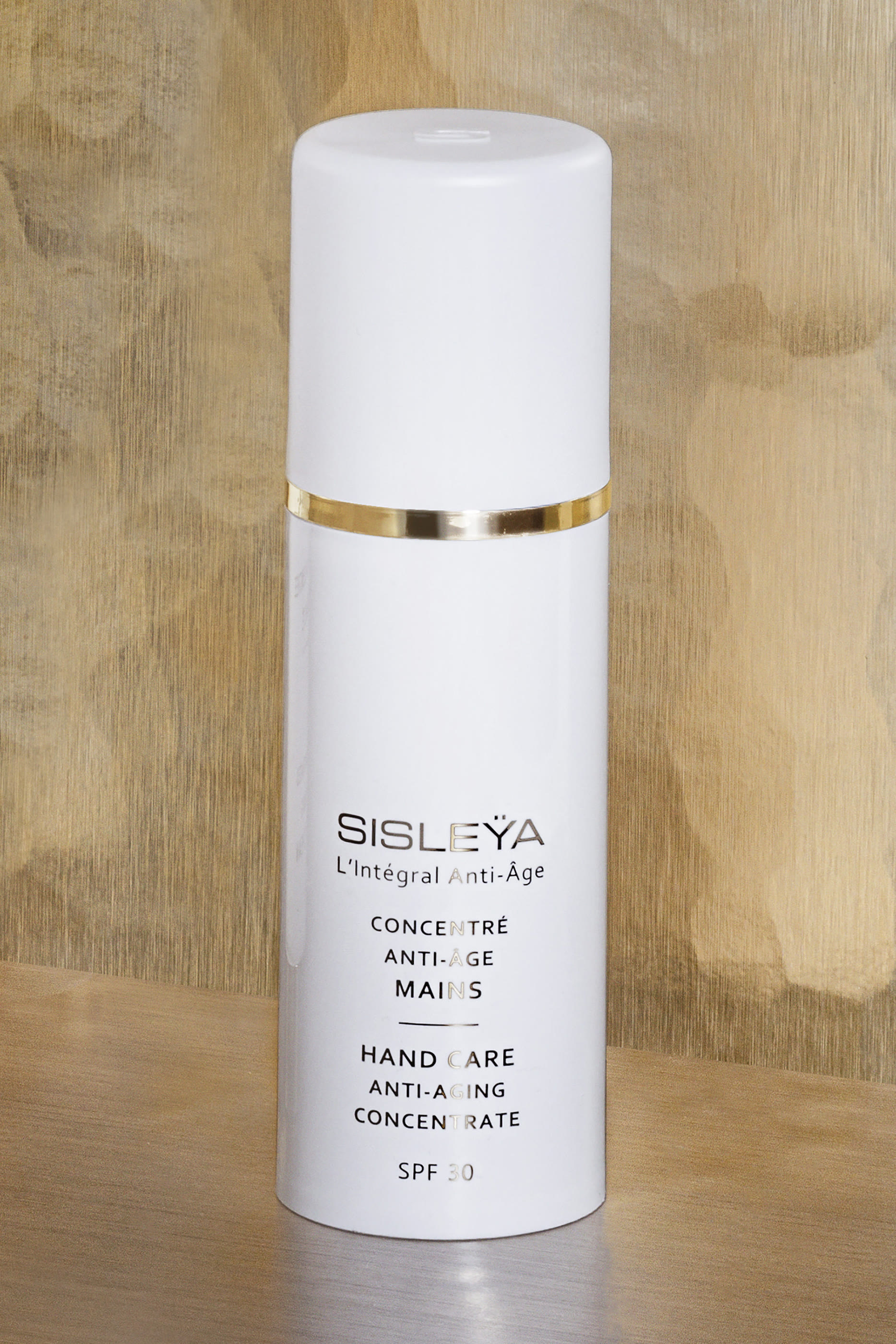 مستحضر سيسليا لو انتجرال المركز لليدين لمقاومة علامات تقدم السن