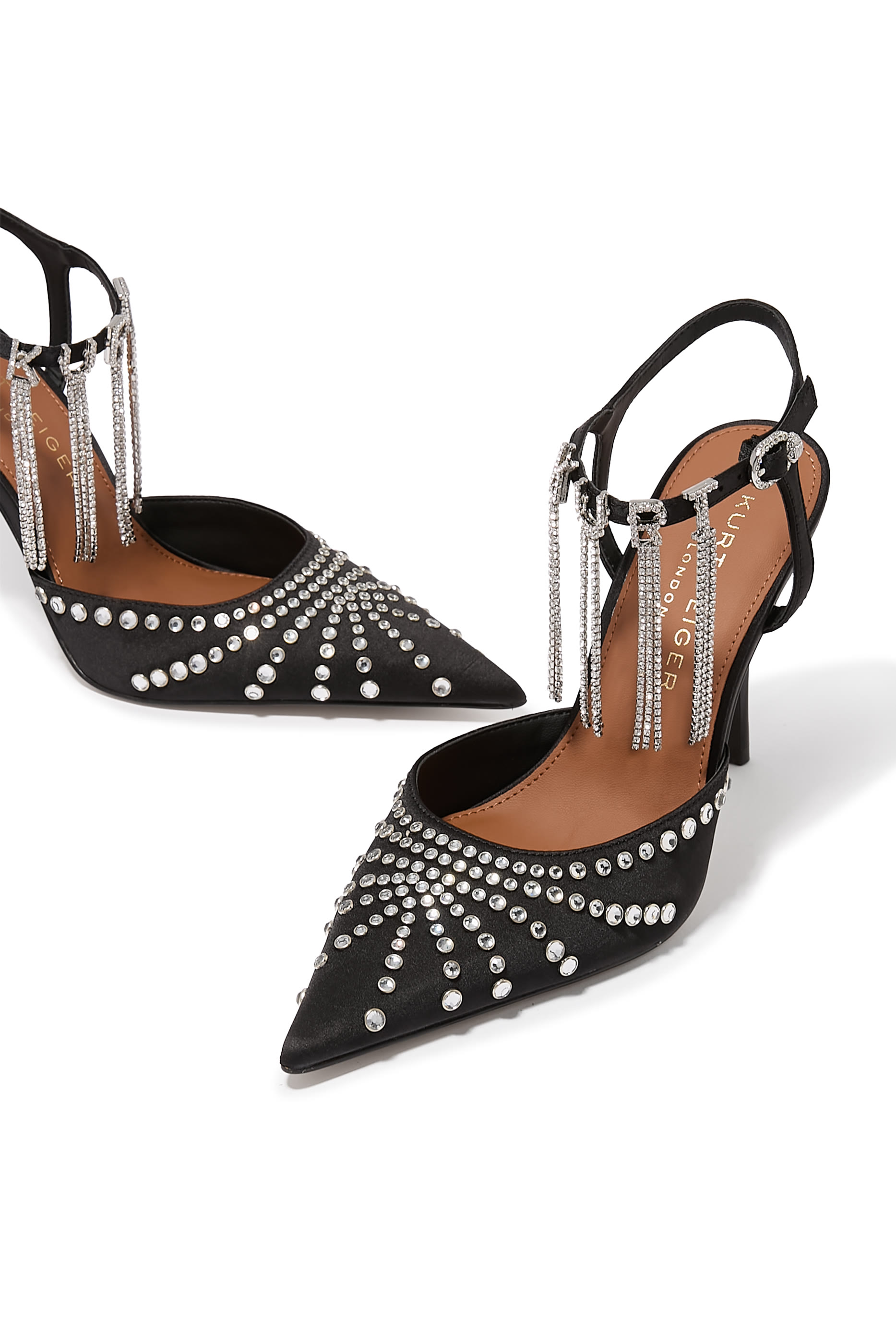 حذاء كلاسيكي 105 مرصع بكريستال