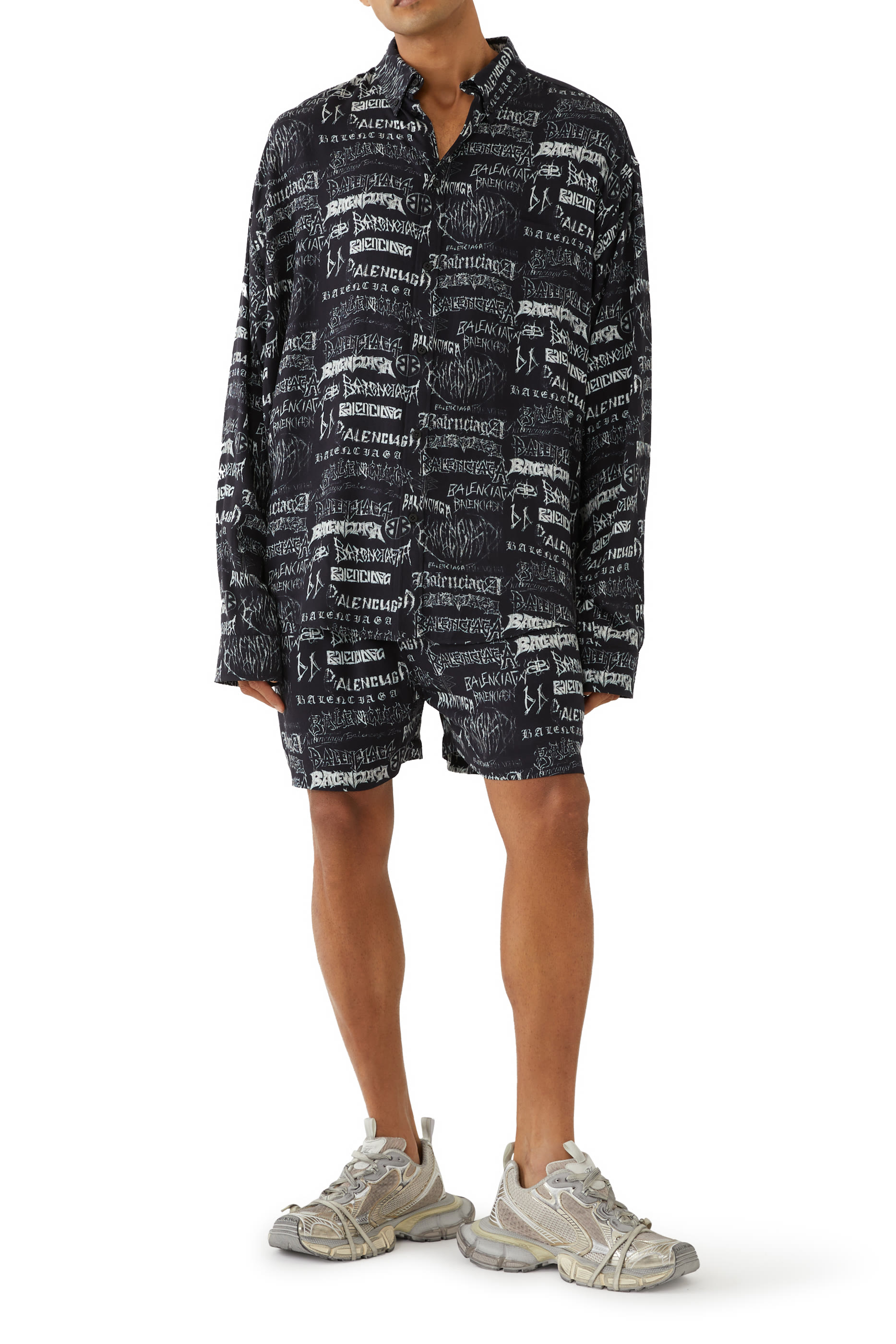 قميص دي آي واي ميتال مزين كليا بشعار الماركة