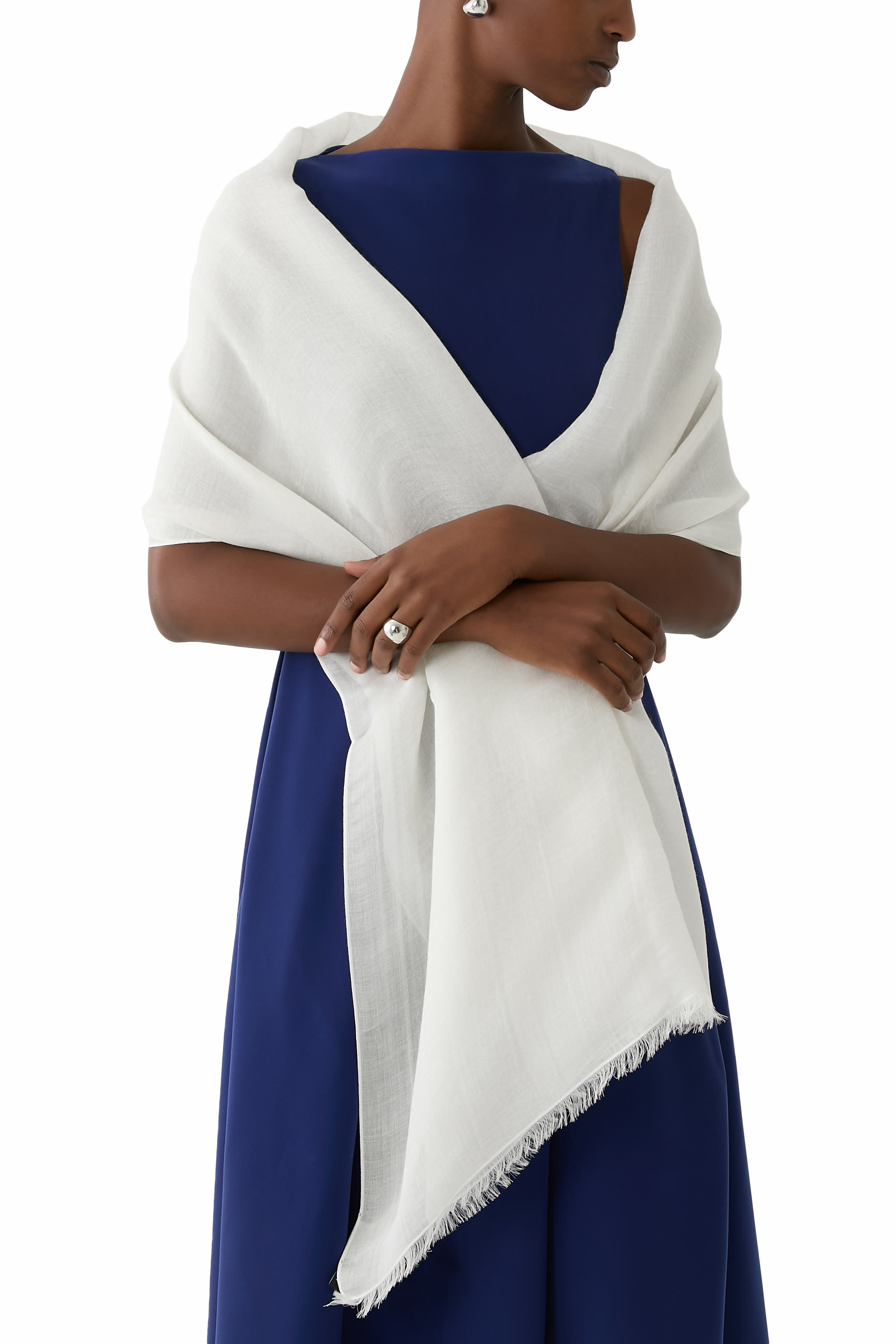 وشاح بشعار الماركة مودال