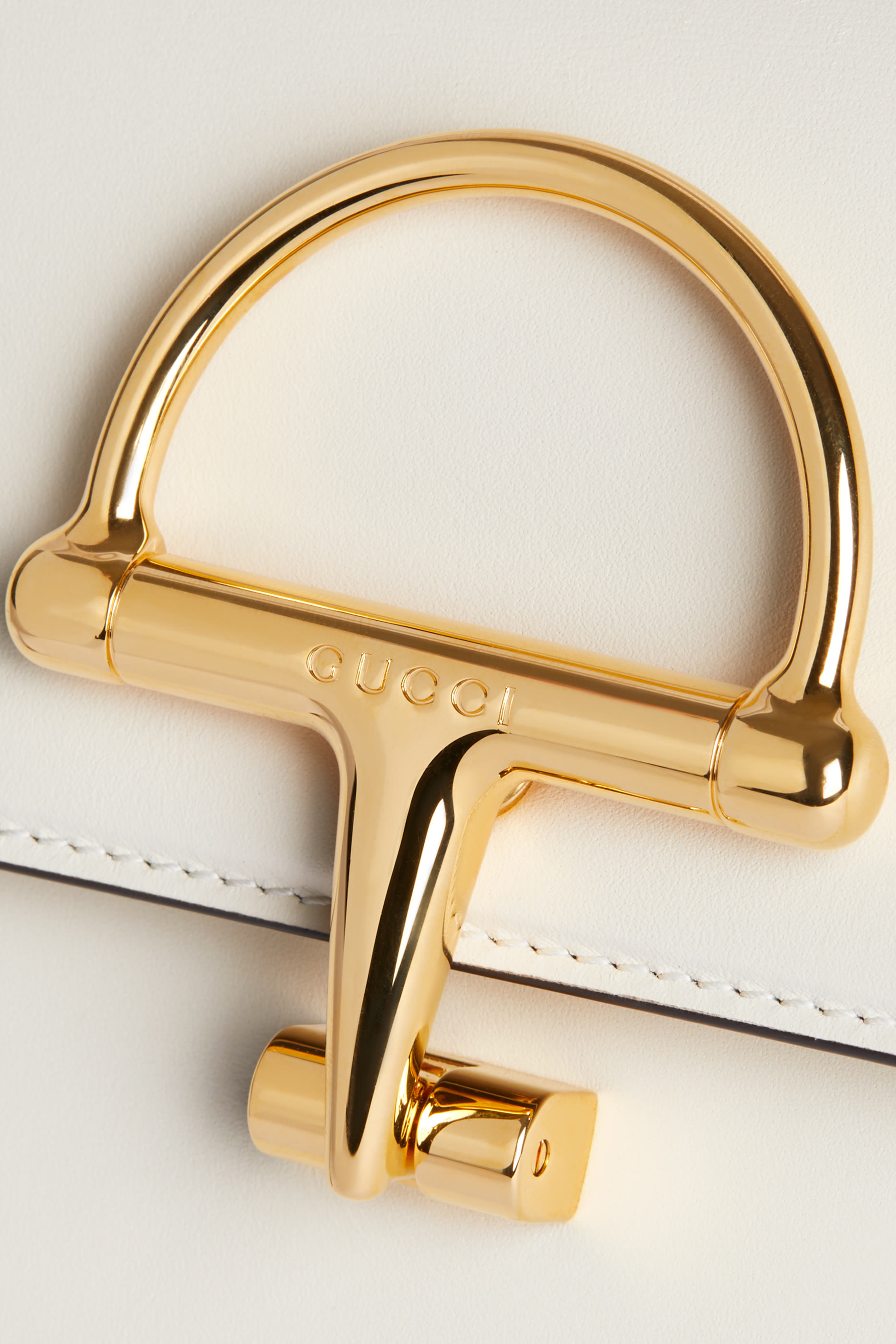 حقيبة سيينا صغيرة بيد علوية