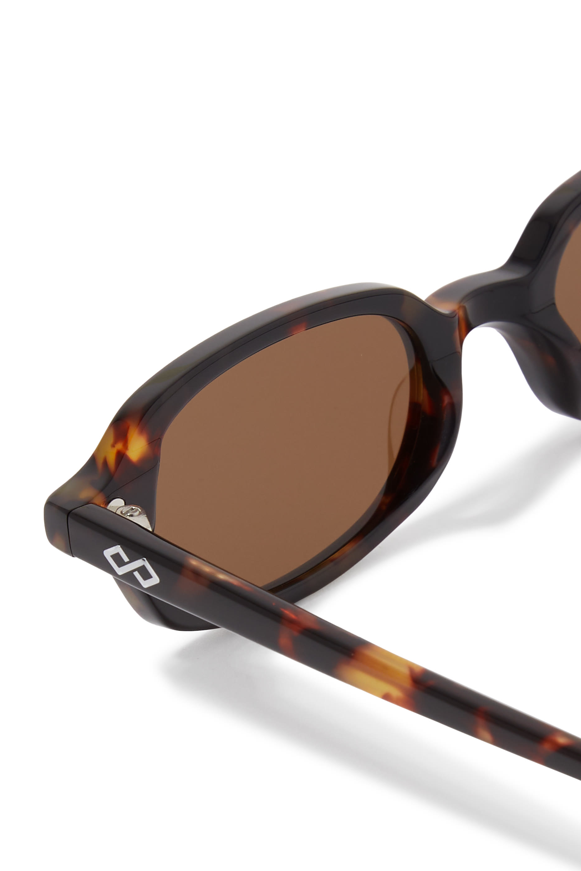 نظارة شمسية كارولين