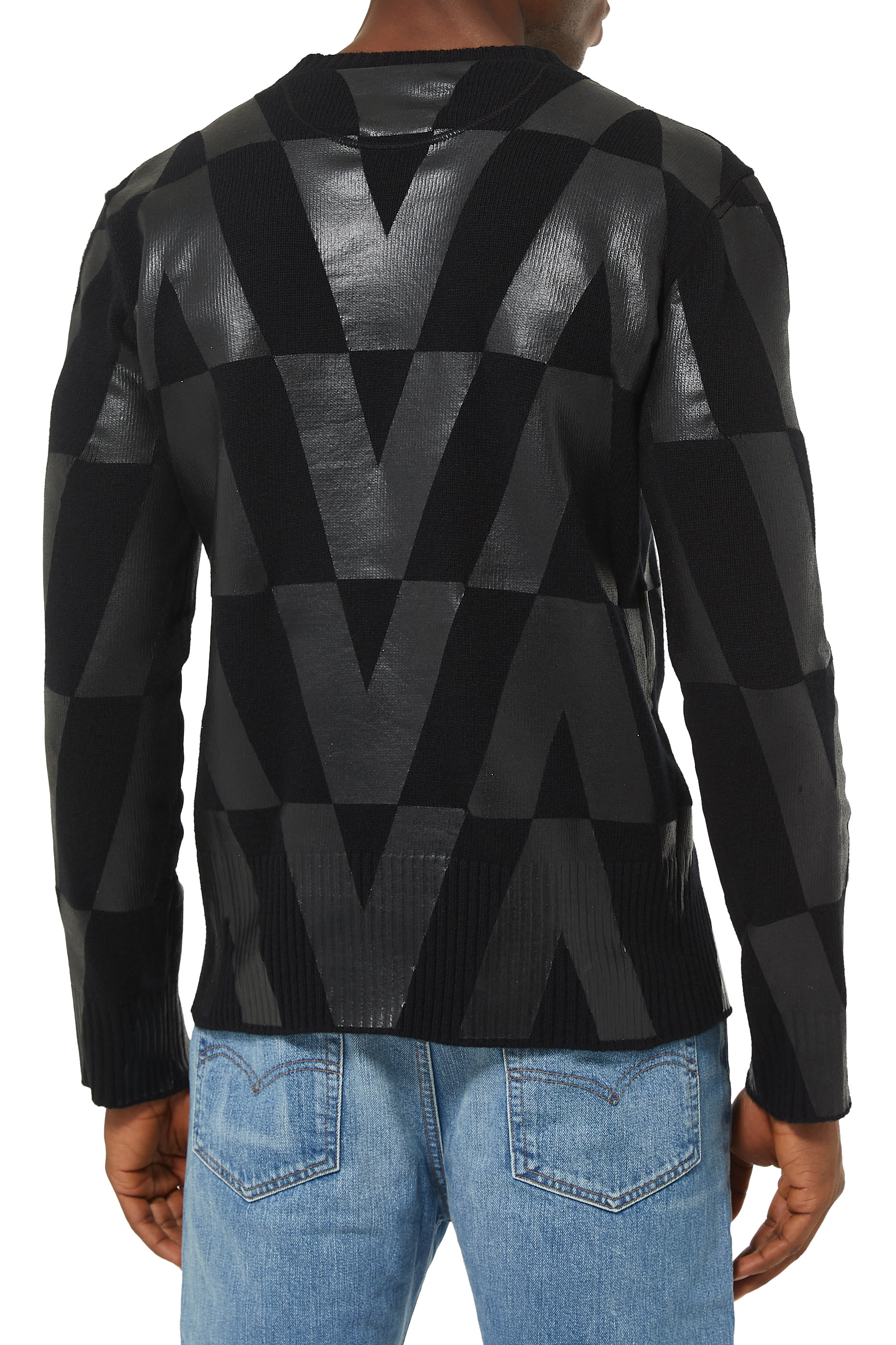 سترة بنقشة ماكرو أوبتيكال بشعار الماركة