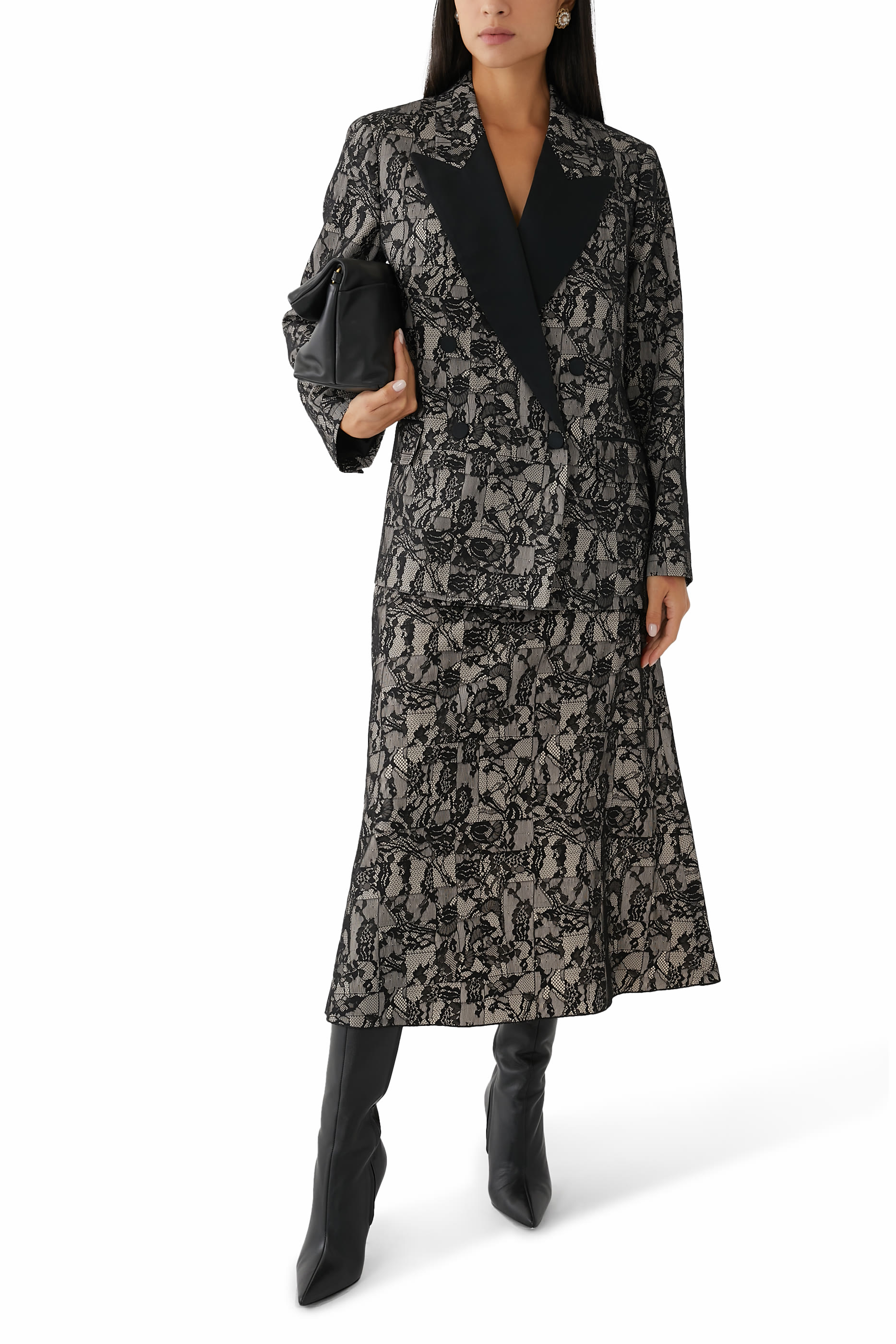 تنورة بنقشة مربعات دانتيل