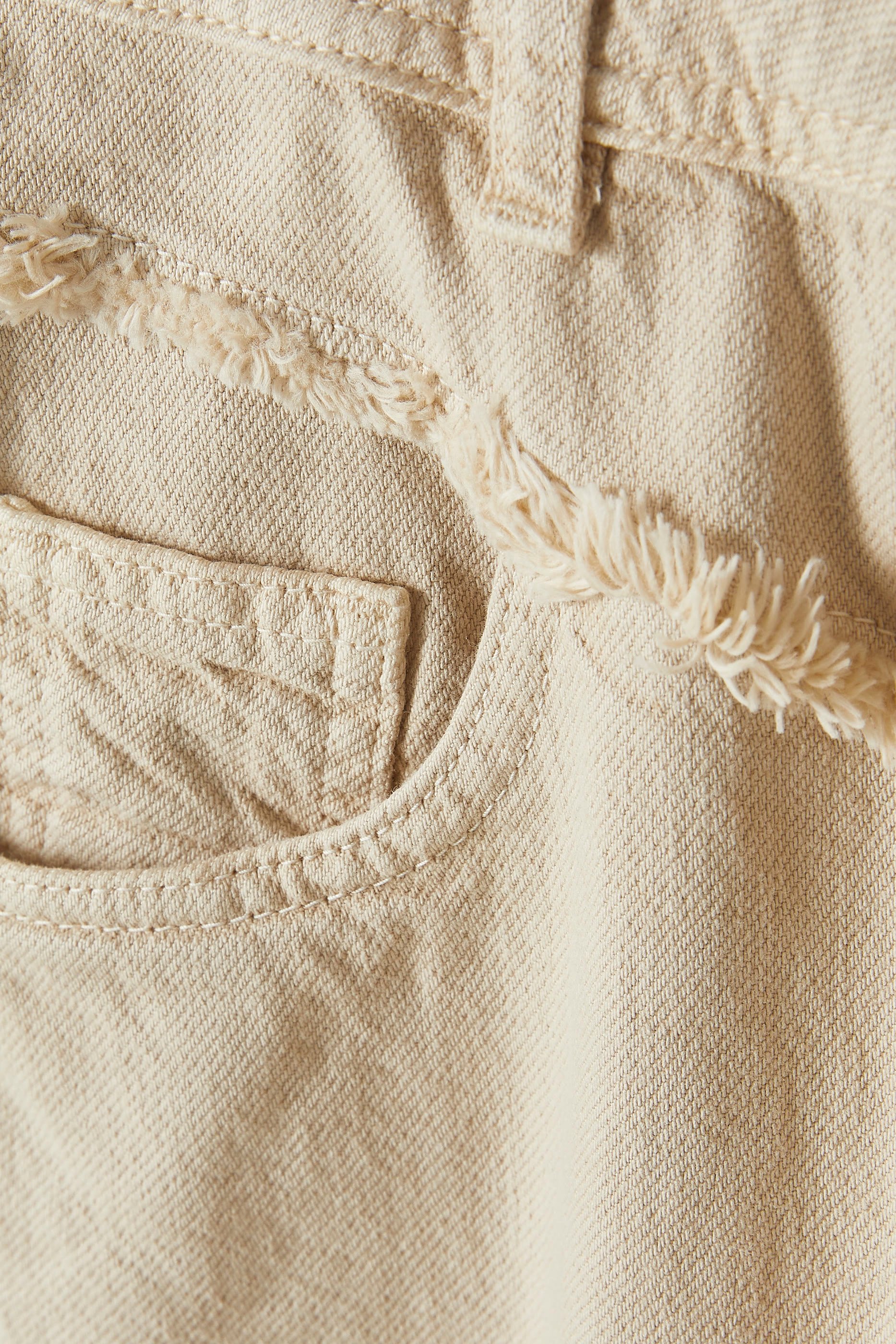 بنطال جينز بقصة ساق واسعة للأطفال