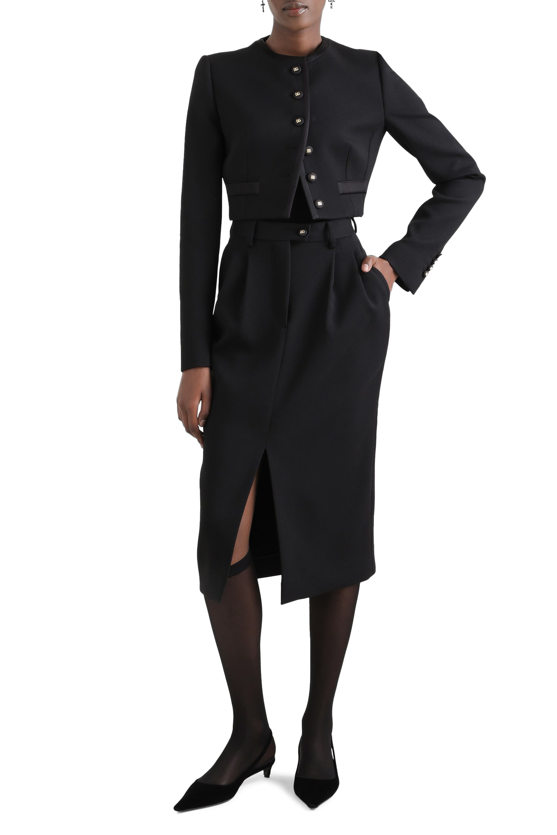 جاكيت قصير بصف أزرار صوف