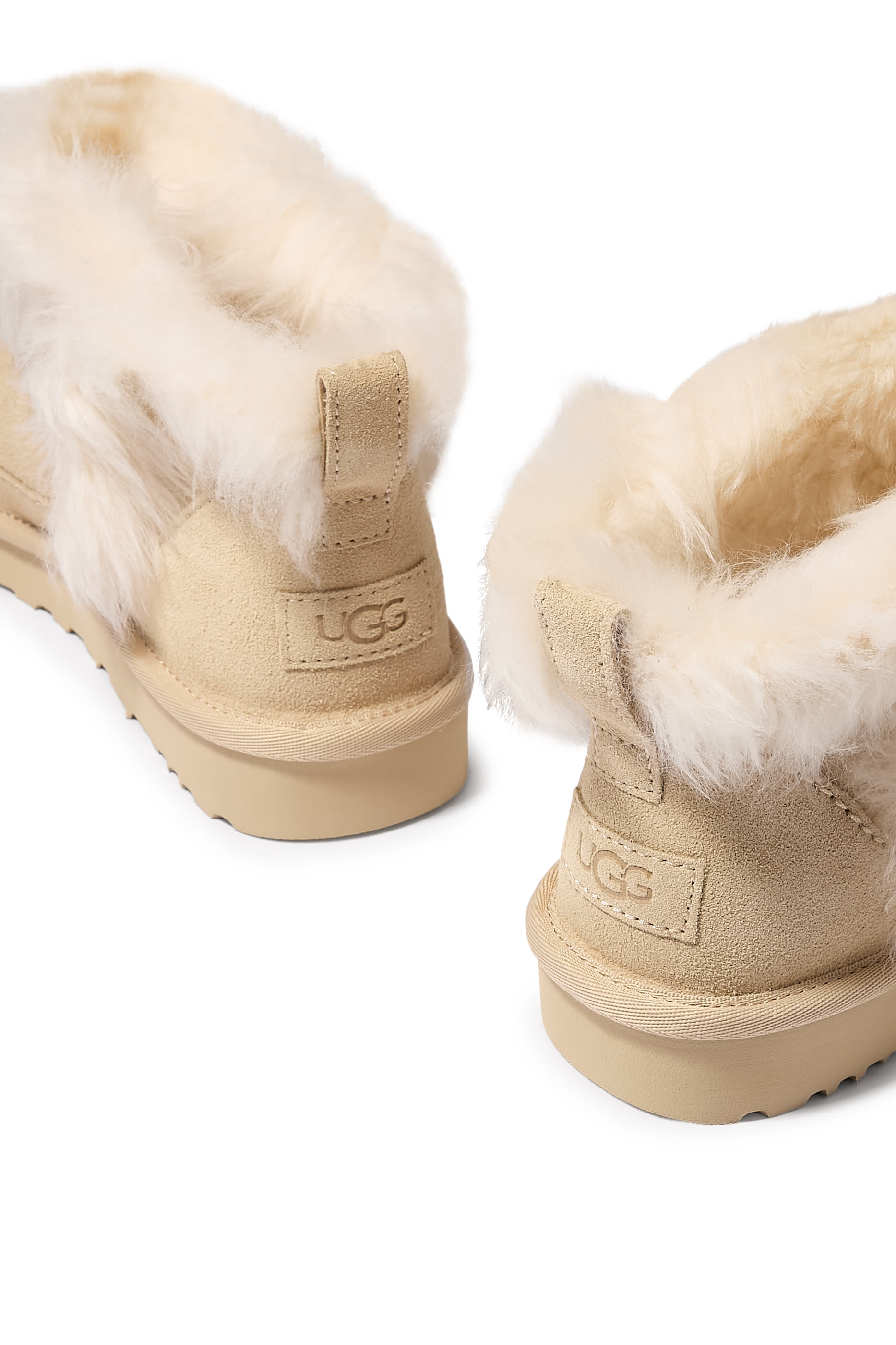 حذاء بوت كلاسيكي قصير الترا شاليه