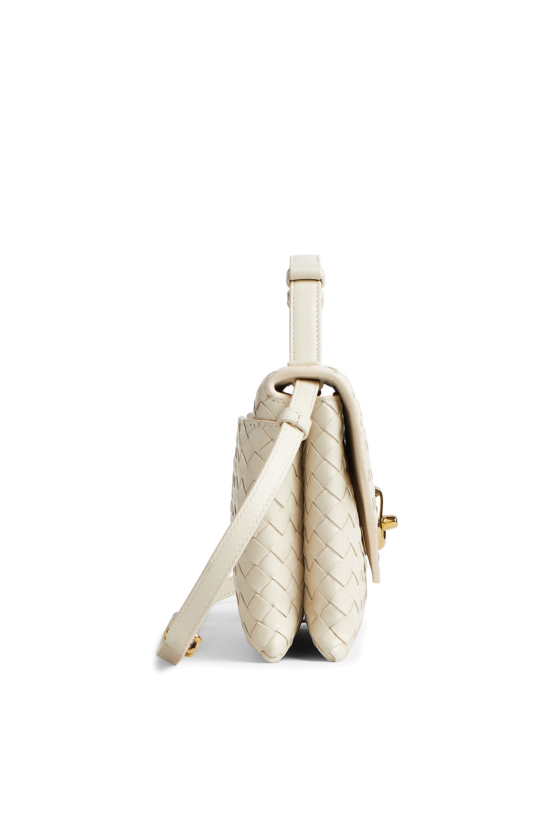 حقيبة بقفل بتصميم عقدة