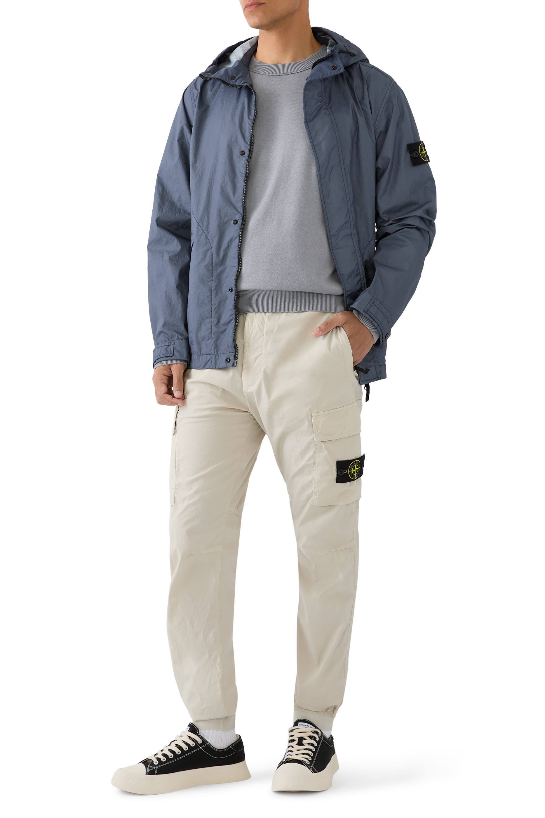 جاكيت بغطاء للرأس قماش مسامي مقاوم للماء