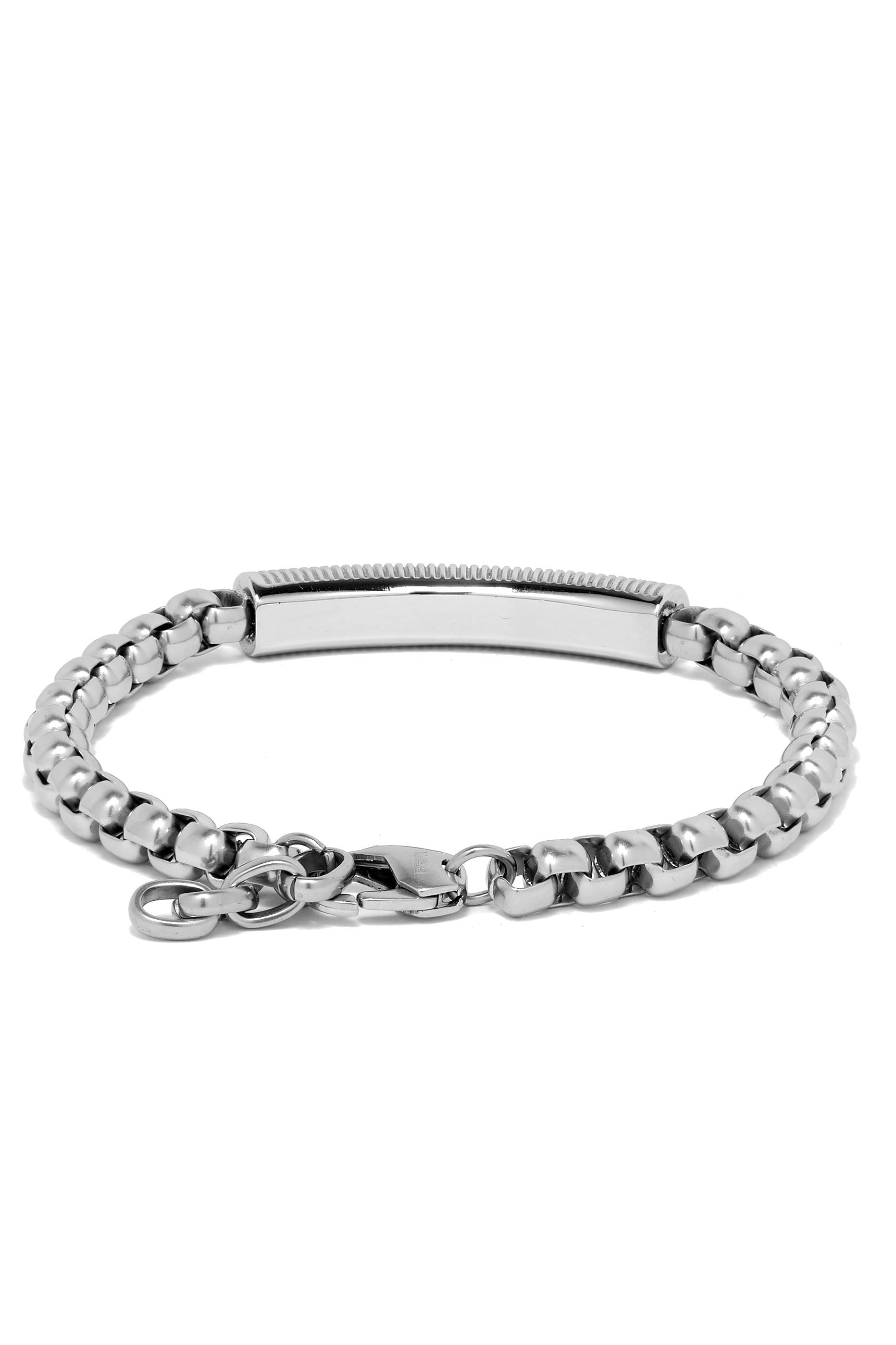 سوار بحلية على شكل بطاقة تعريف