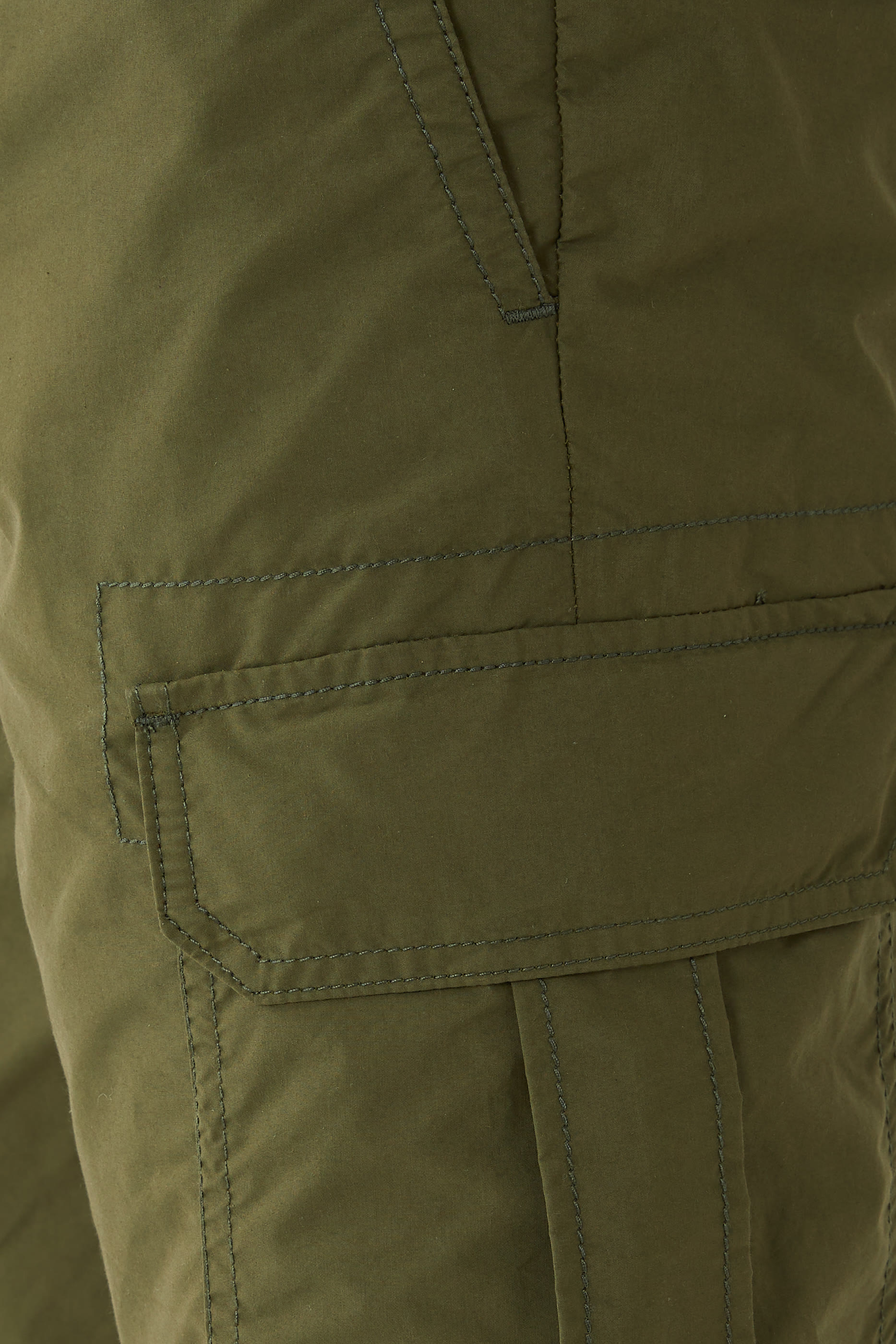 بنطال إنكوتكس