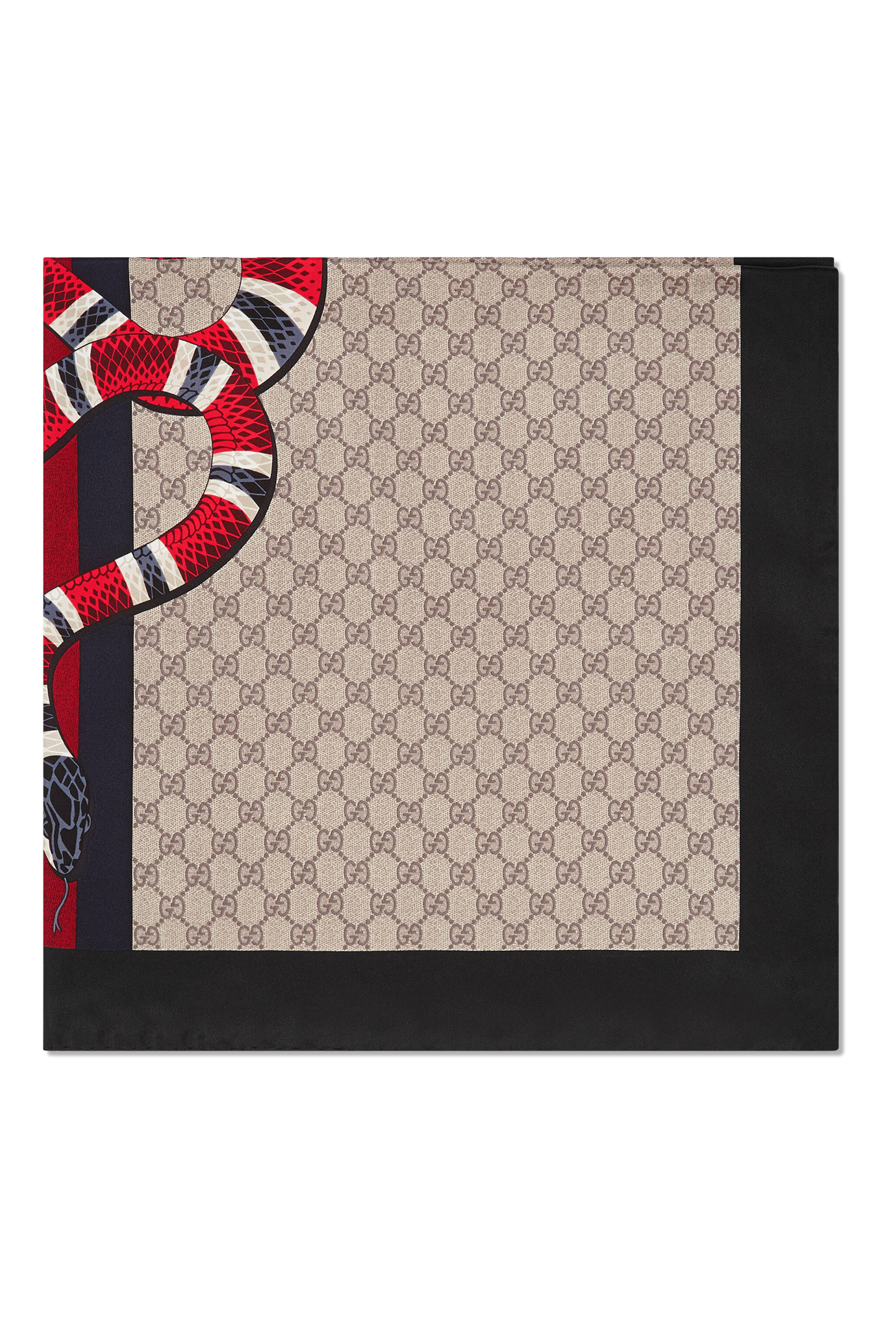 وشاح حرير بنقشة حرفي GG وشريط ويب وطبعة أفعى 