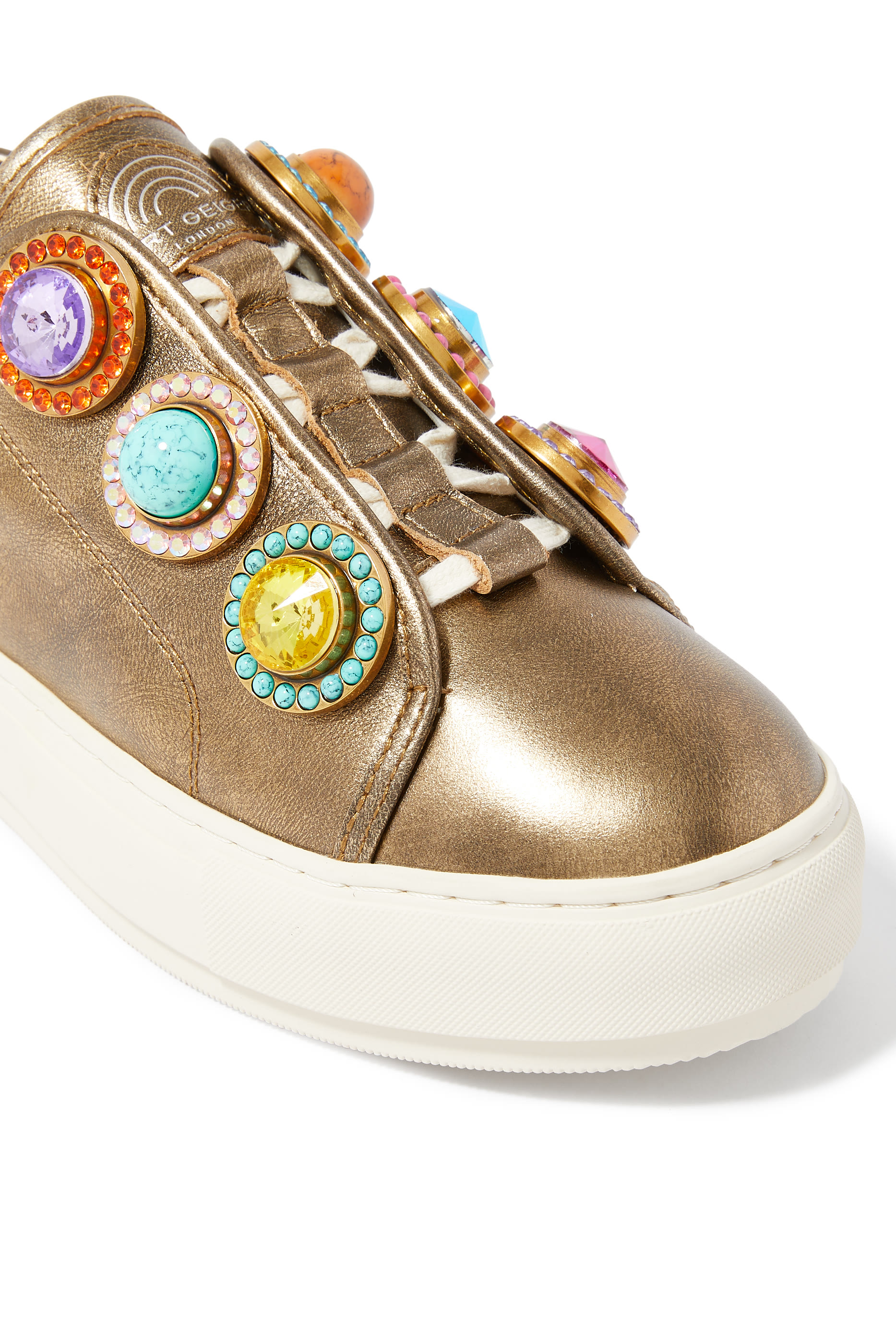 سنيكرز لاني أوكتافيا 40