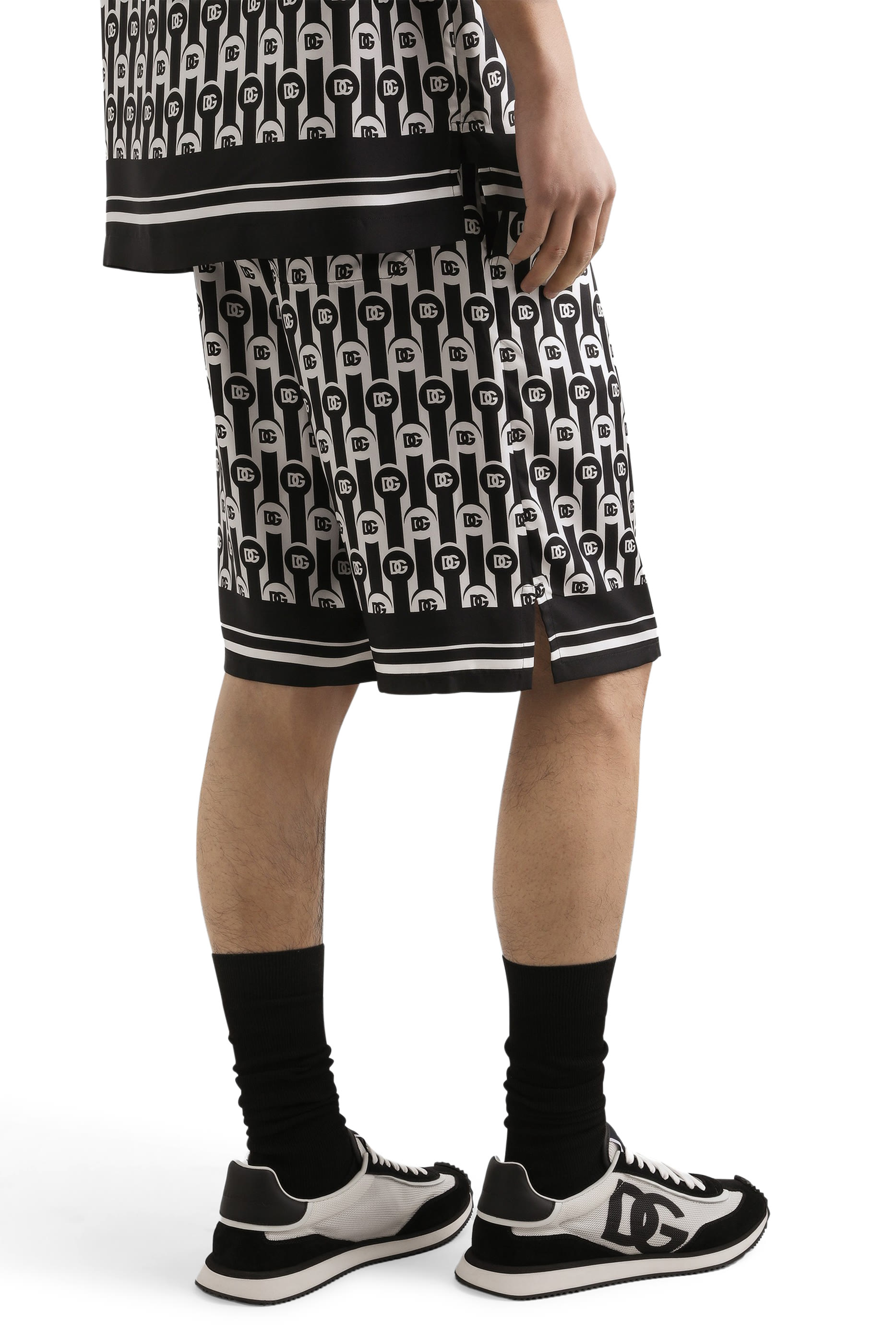 شورت بيرمودا حرير تويل