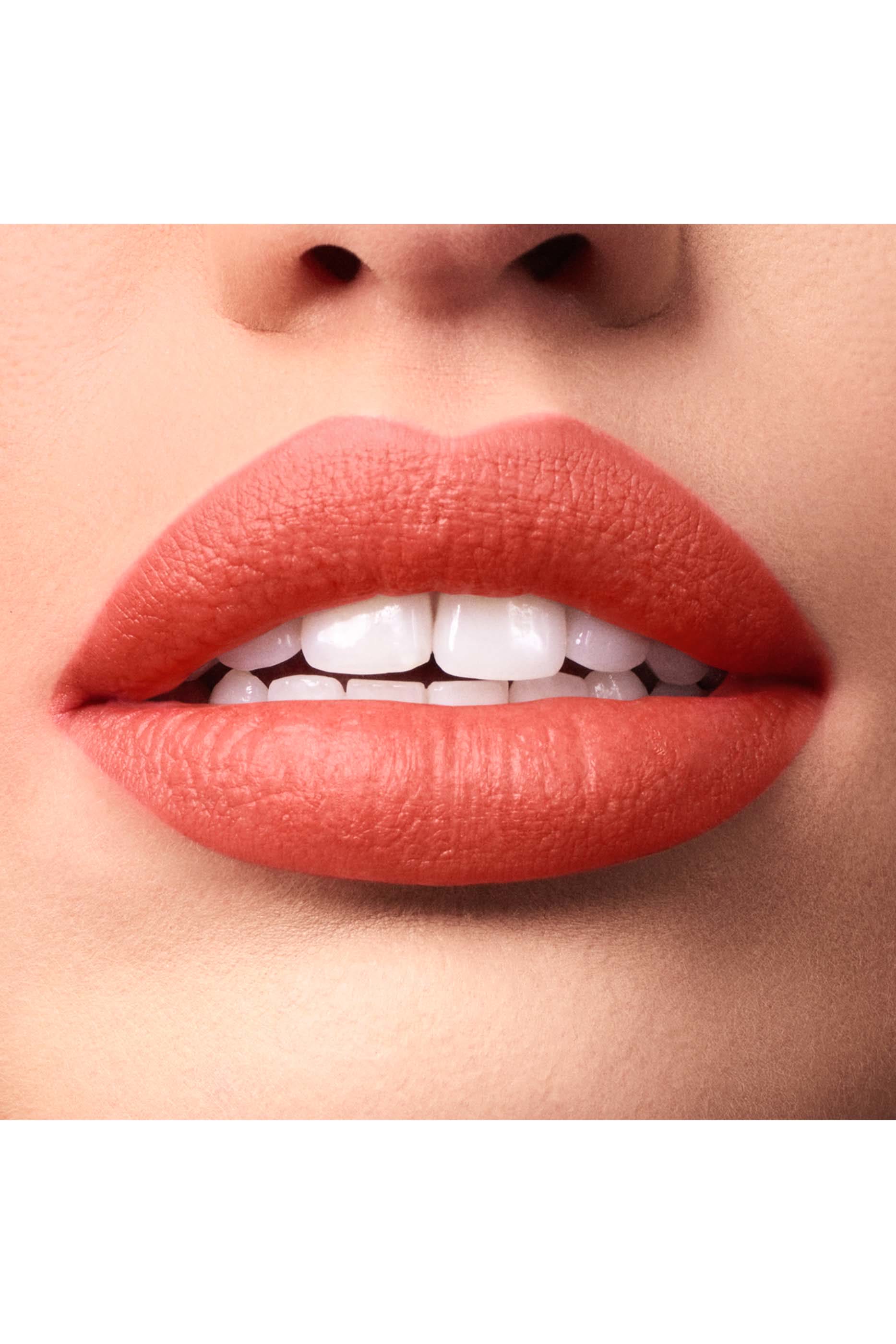 أحمر شفاه روج ستليتو لومي غير لامع