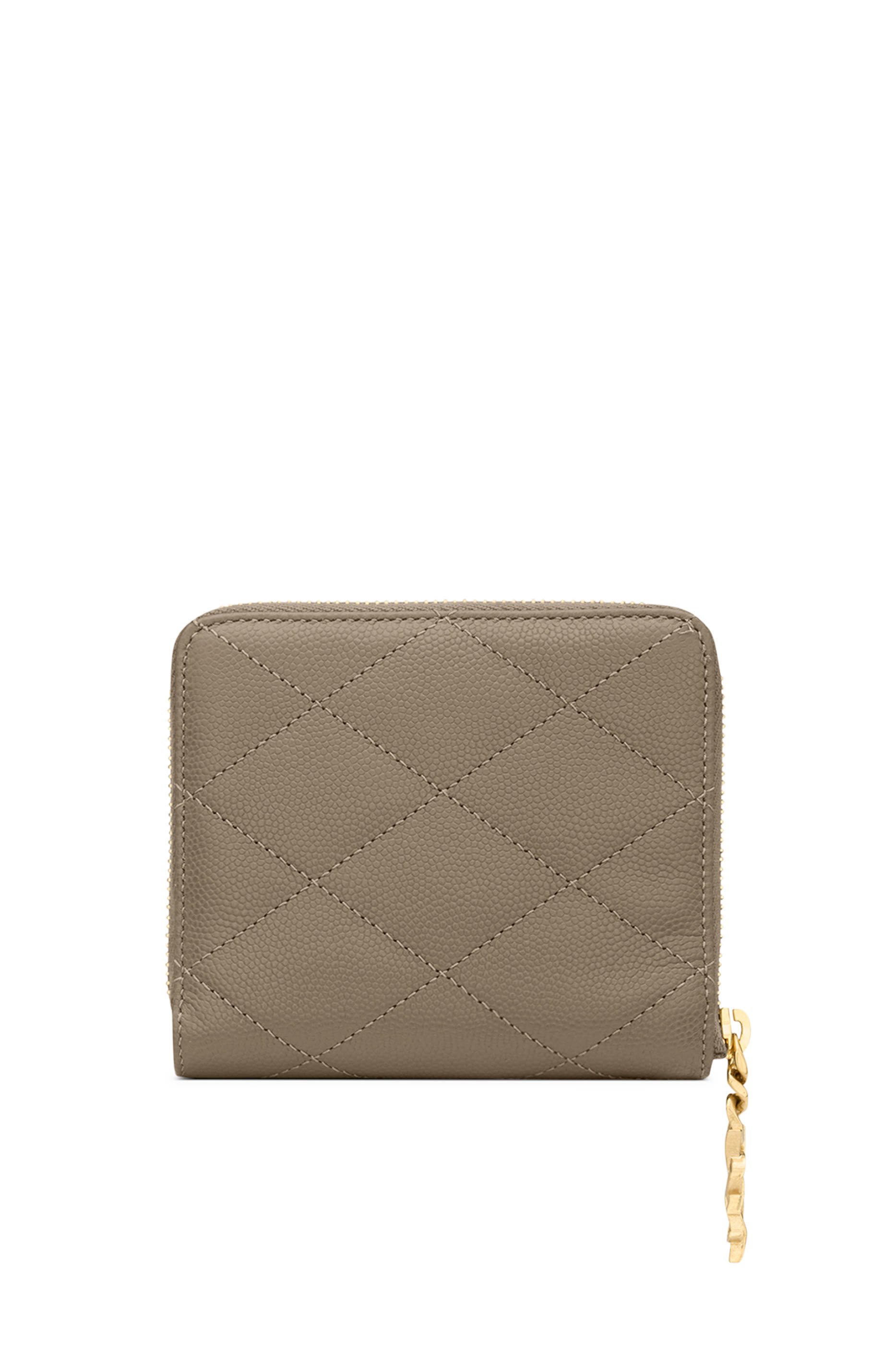 محفظة بسحاب محيط