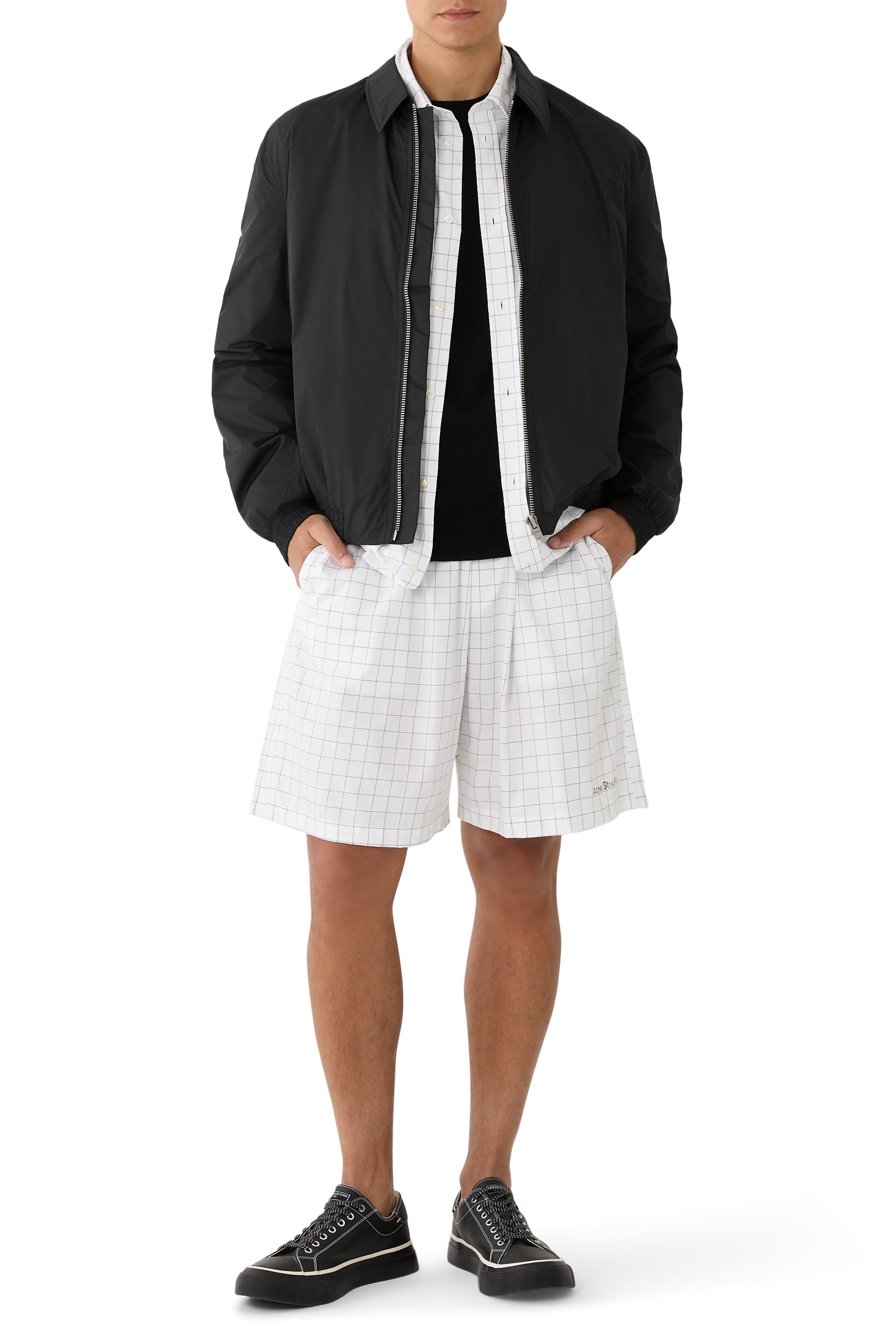 جاكيت بشعار الماركة خفيف الوزن