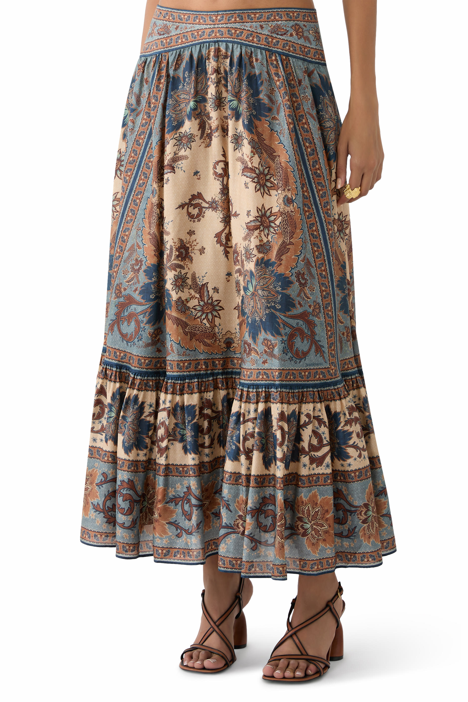 تنورة  أسينشن بطيات متوسطة الطول