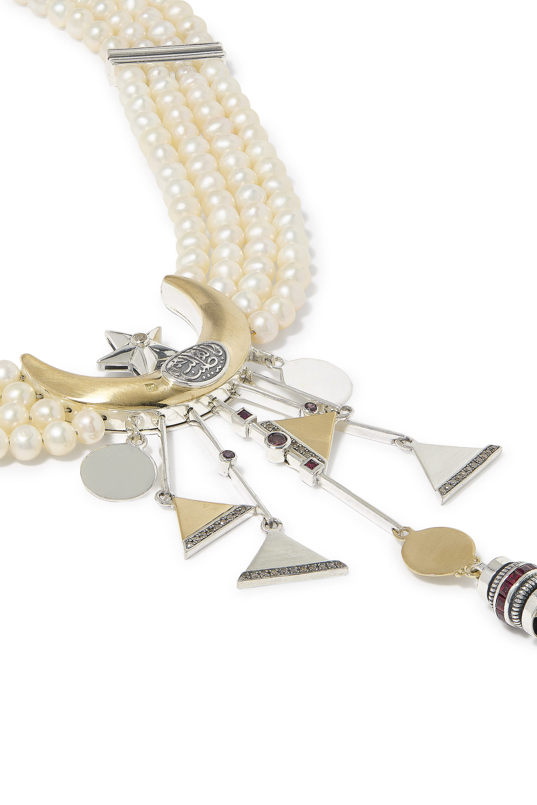 قلادة بتصميم مقوس بخرز ولؤلؤ، ذهب عيار 18 وفضة استرلينية