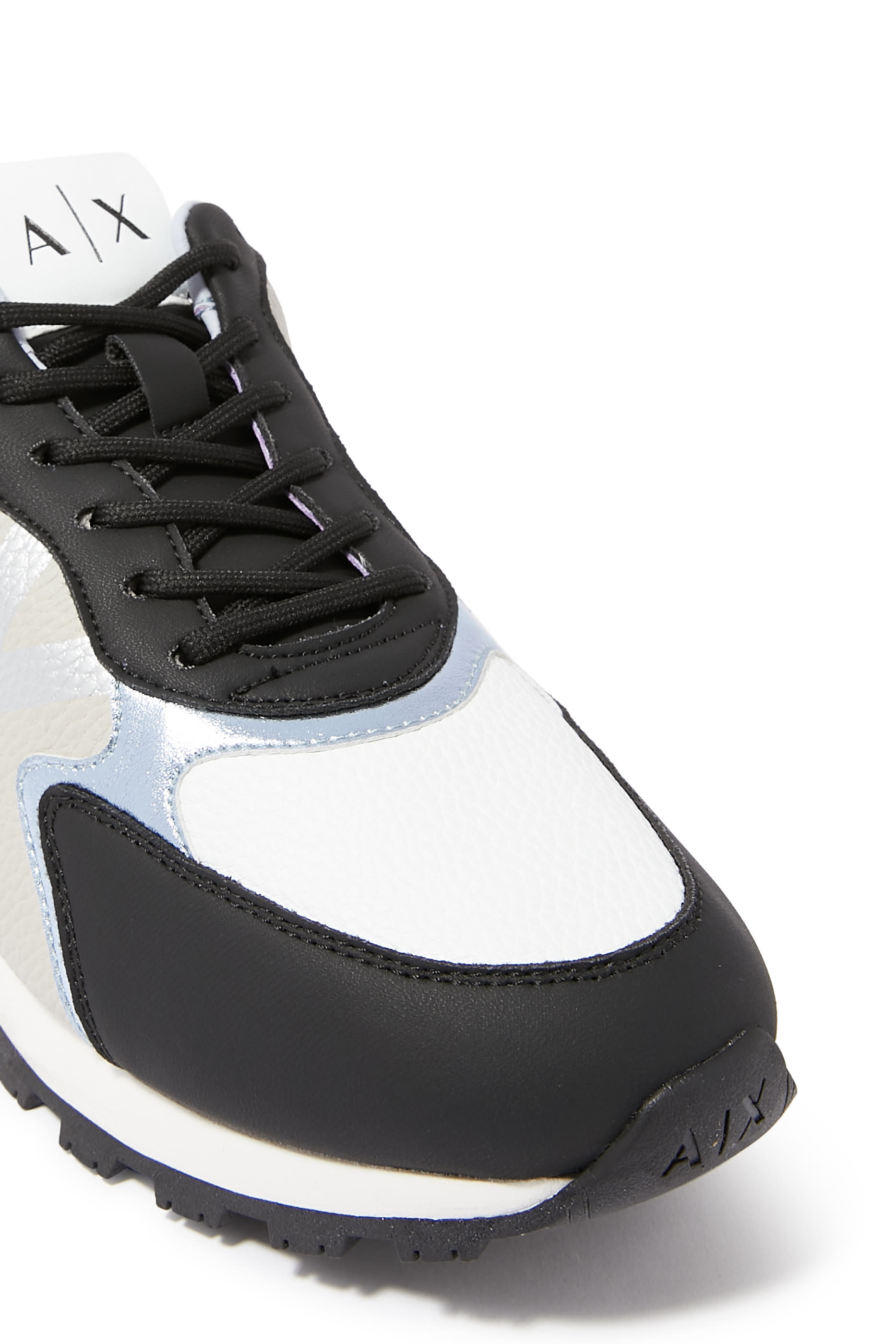 سنيكرز دروب بشعار الماركة