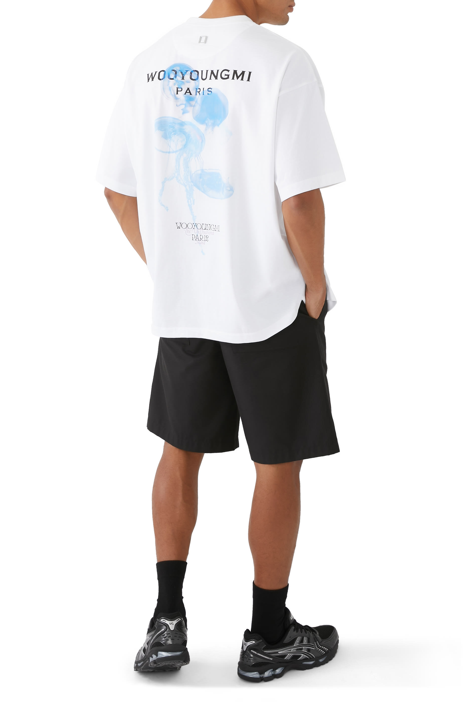 تيشيرت بنقشة قنديل بحر