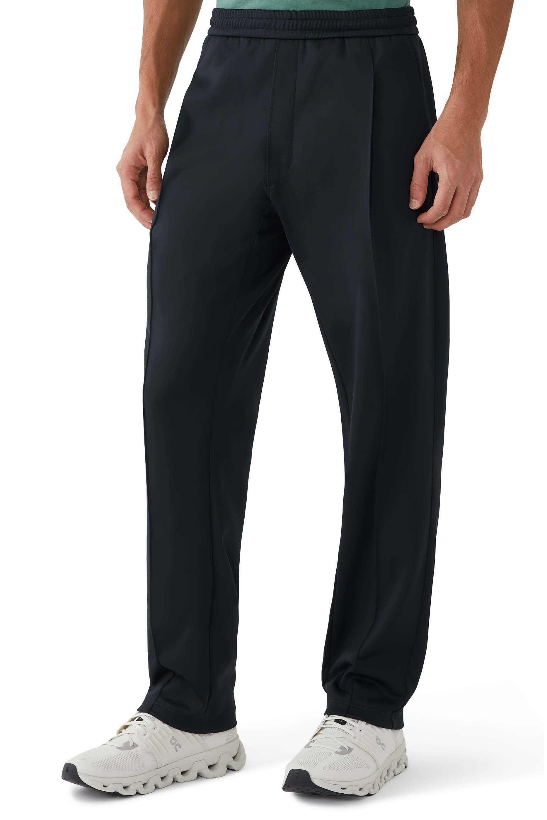 بنطال رياضي بقصة مريحة