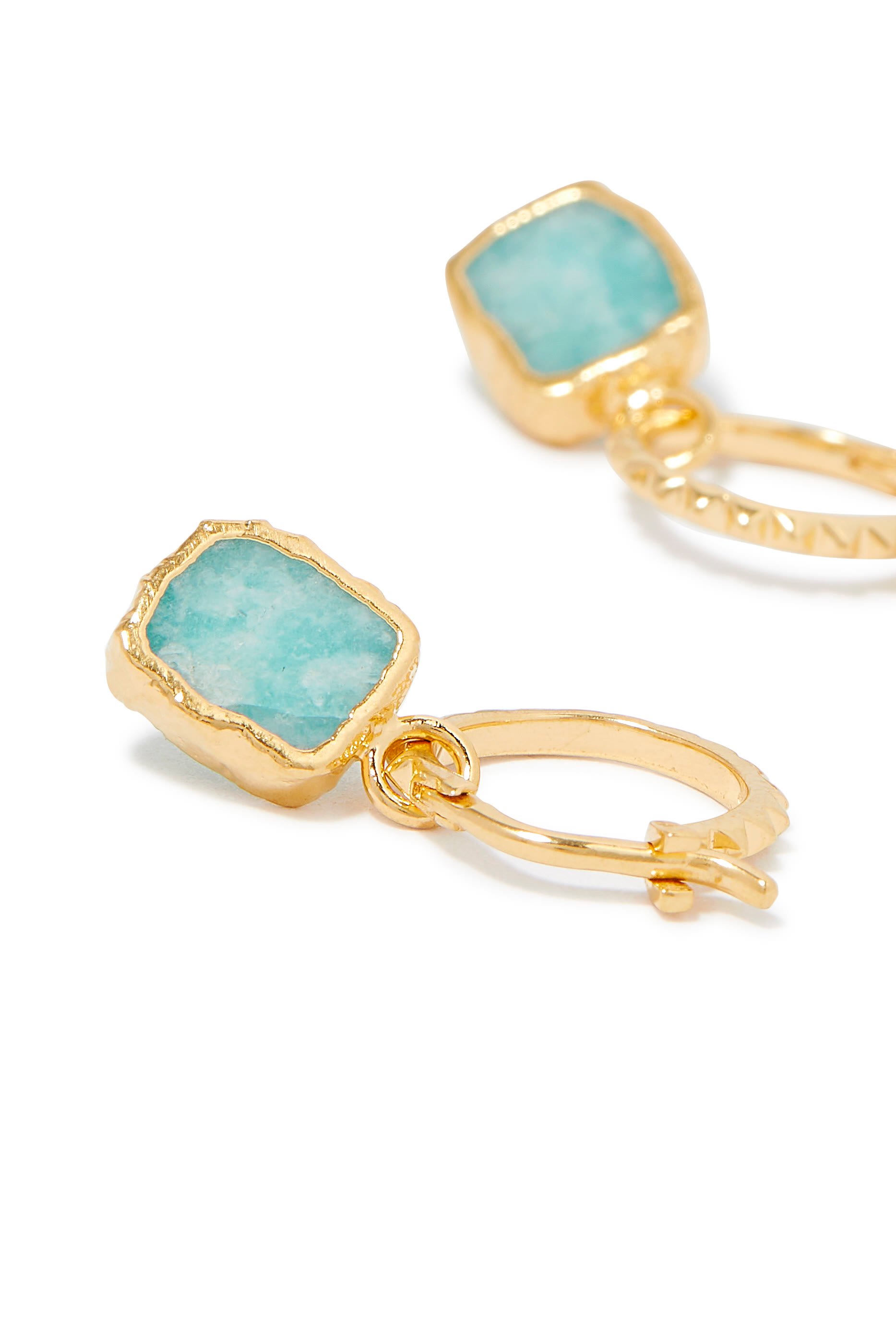 أقراط دائرية صغيرة بحلي هرمية مرصعة بأحجار امازونيت مطلي بالذهب عيار 18